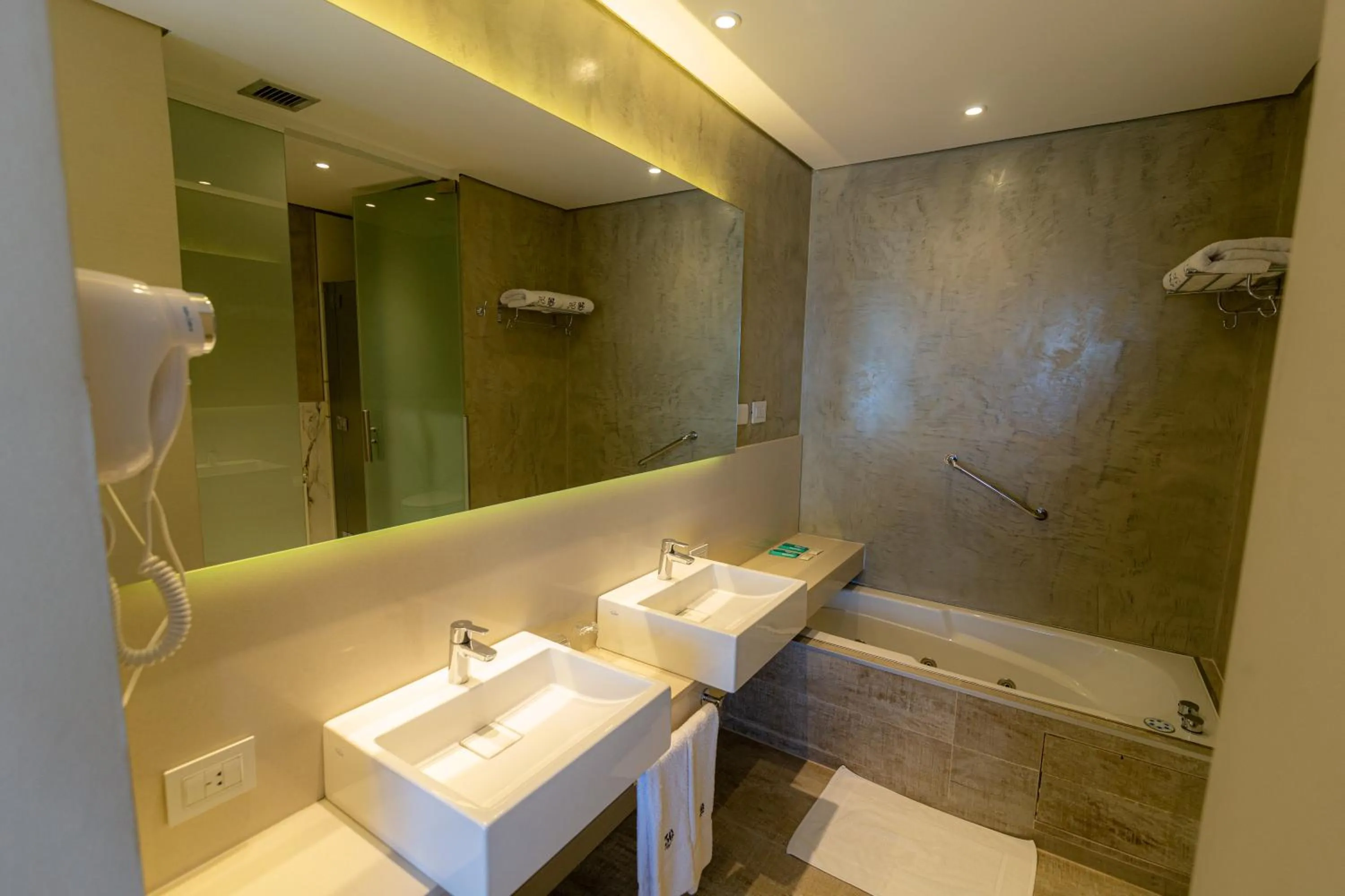 Toilet in Hotel Treinta-Seis