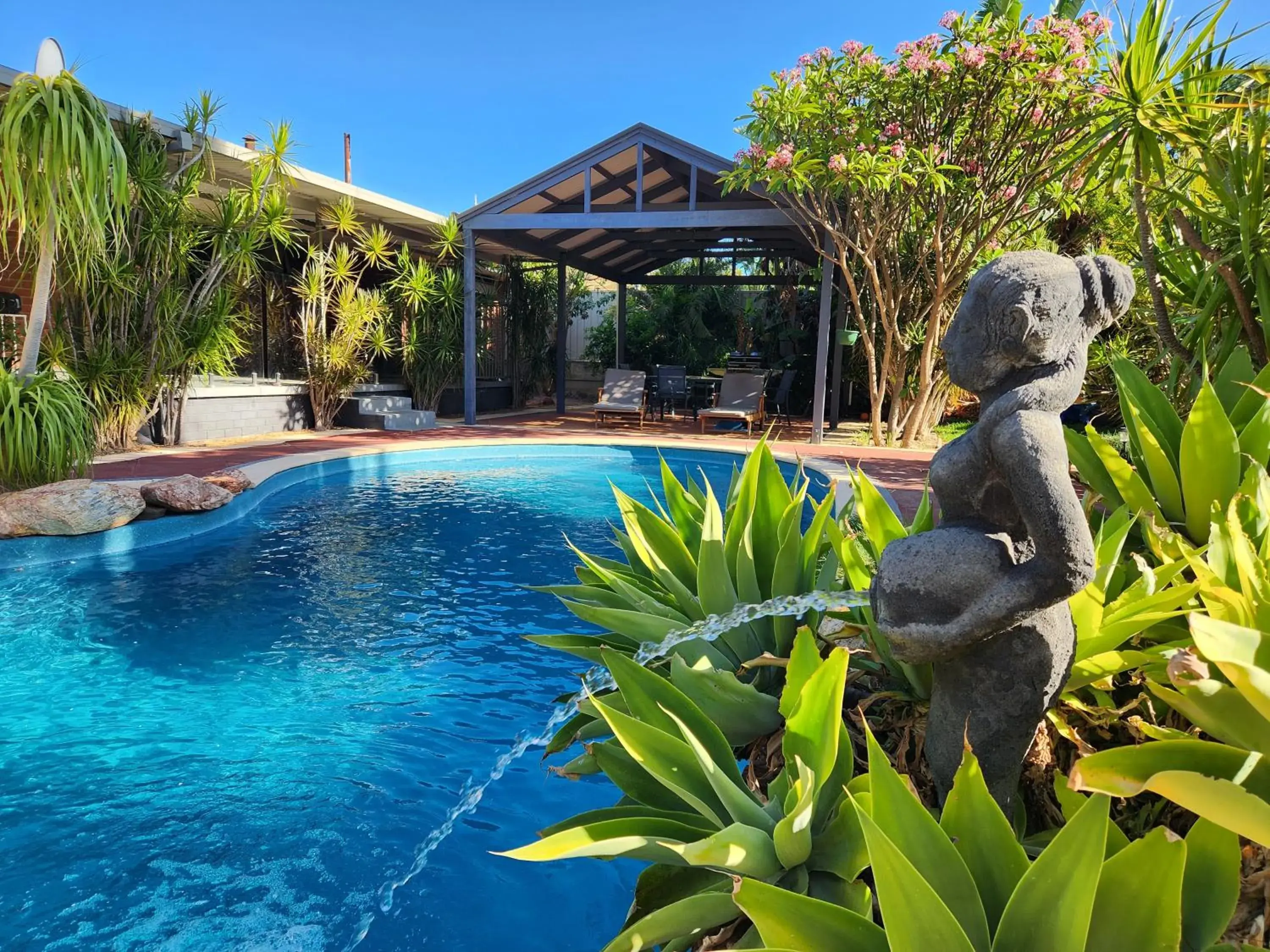Tranquil Gumnut Cottage - Close to Airport Tranquil Gumnut Cottage - Close to Airport