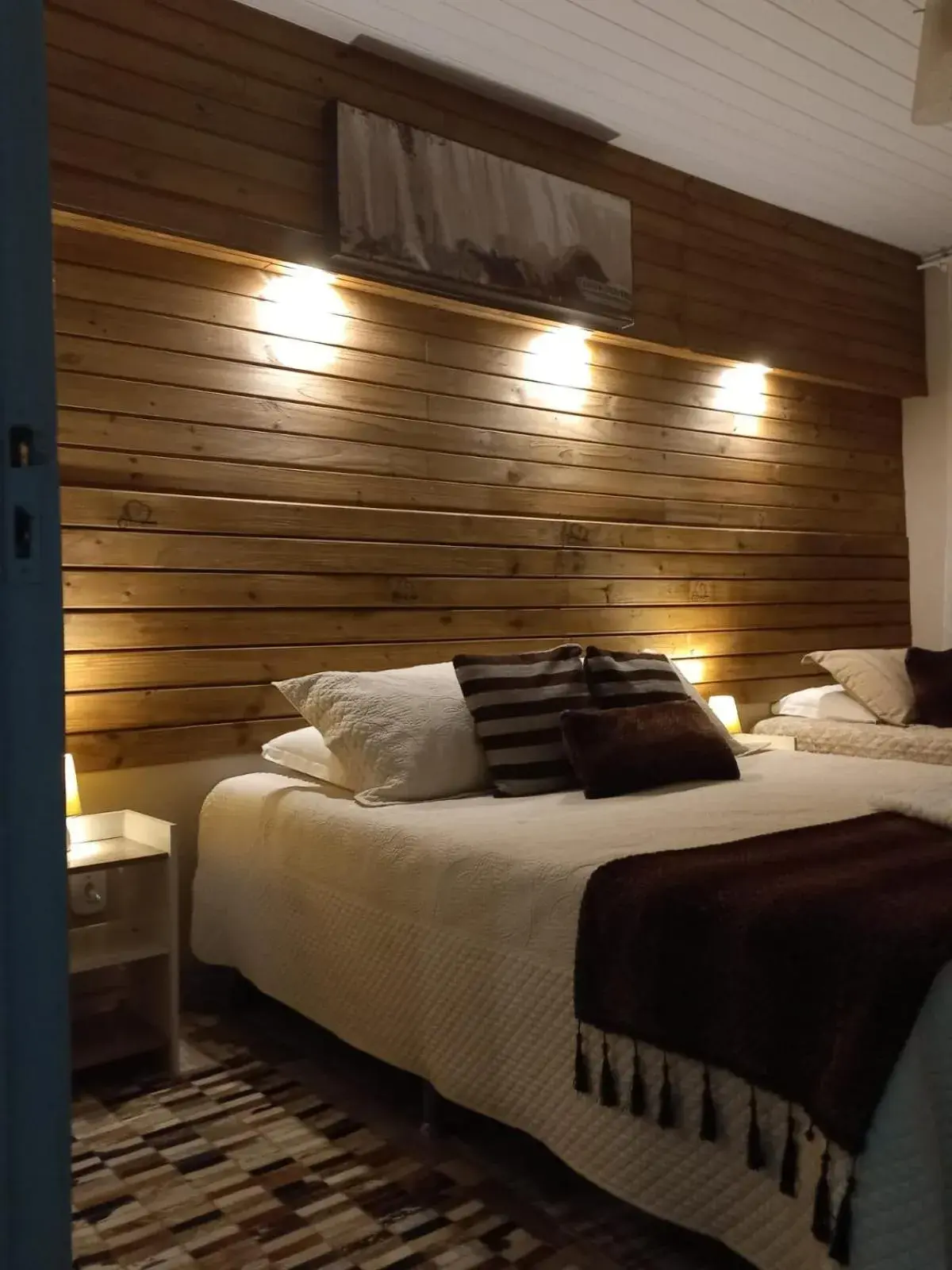 Triple Room with Private Bathroom - single occupancy in Pousada Deck 950 - Cambará do Sul Triple Room with Private Bathroom - single occupancy in Pousada Deck 950 - Cambará do Sul