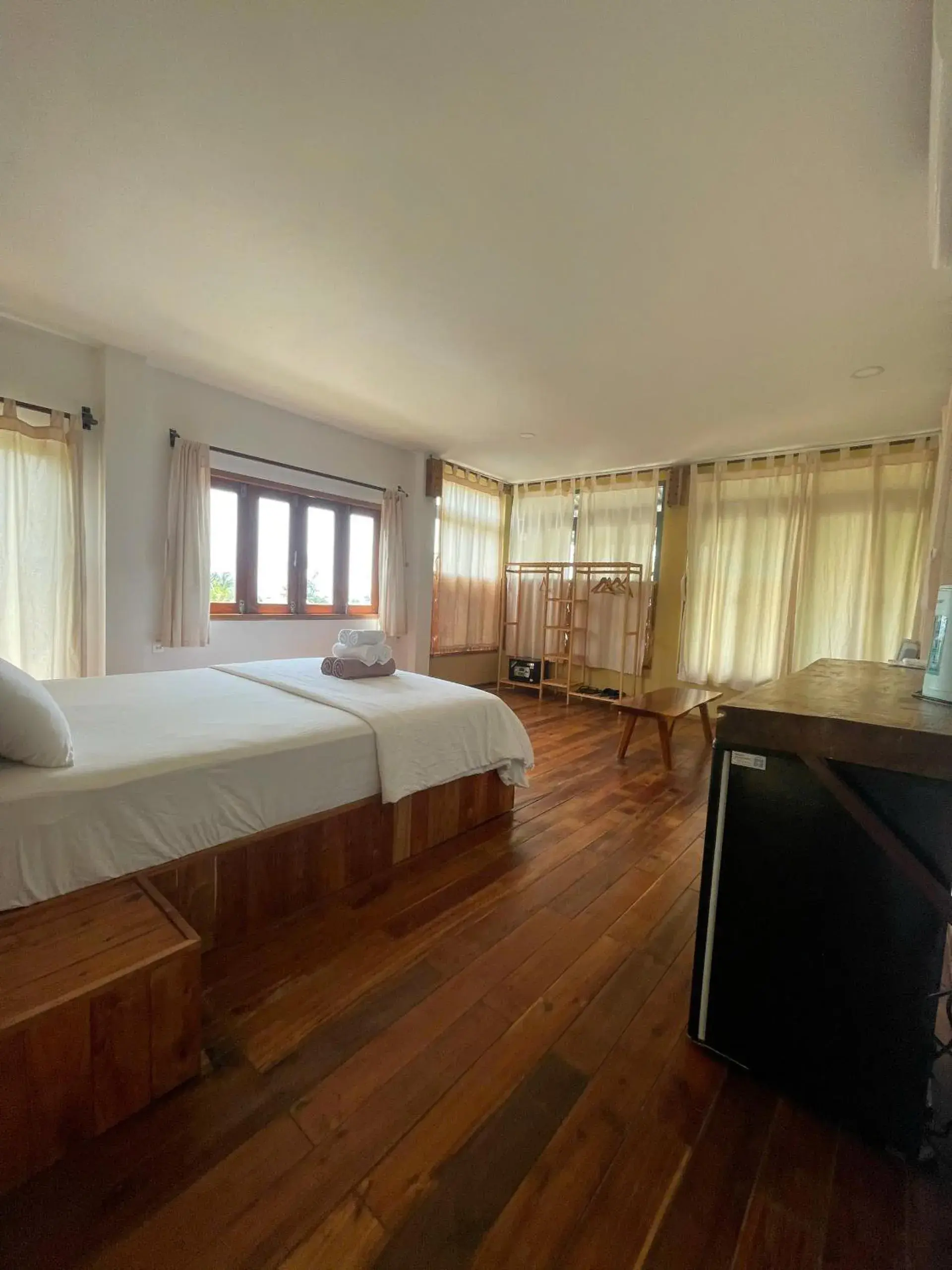 Deluxe Double Room with Side Sea View in Eco Lagoon Deluxe Double Room with Side Sea View in Eco Lagoon