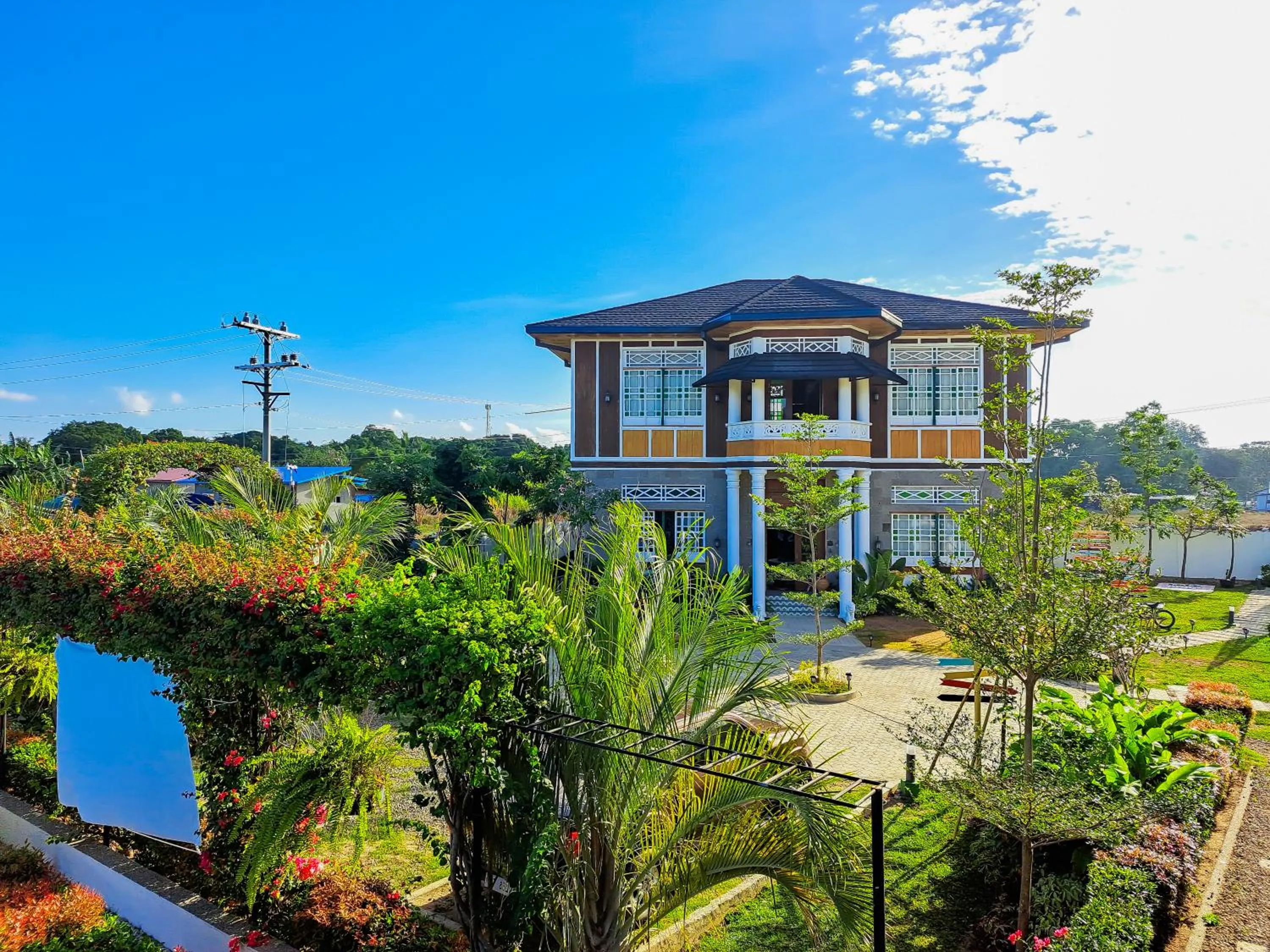 Property building in UNWND Boutique Hotel Calatagan