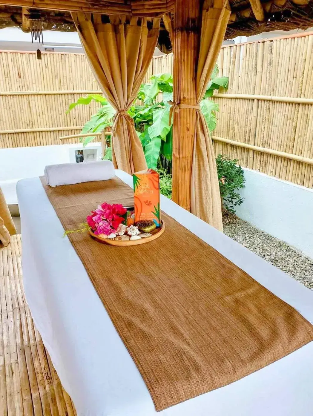 Spa and wellness centre/facilities in UNWND Boutique Hotel Calatagan Spa and wellness centre/facilities in UNWND Boutique Hotel Calatagan