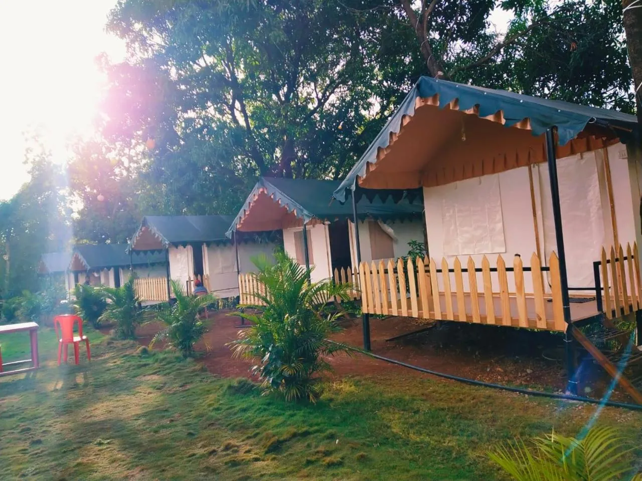 Garden in Panshet Camping