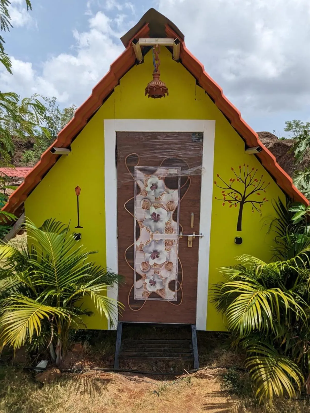 Garden in Panshet Camping