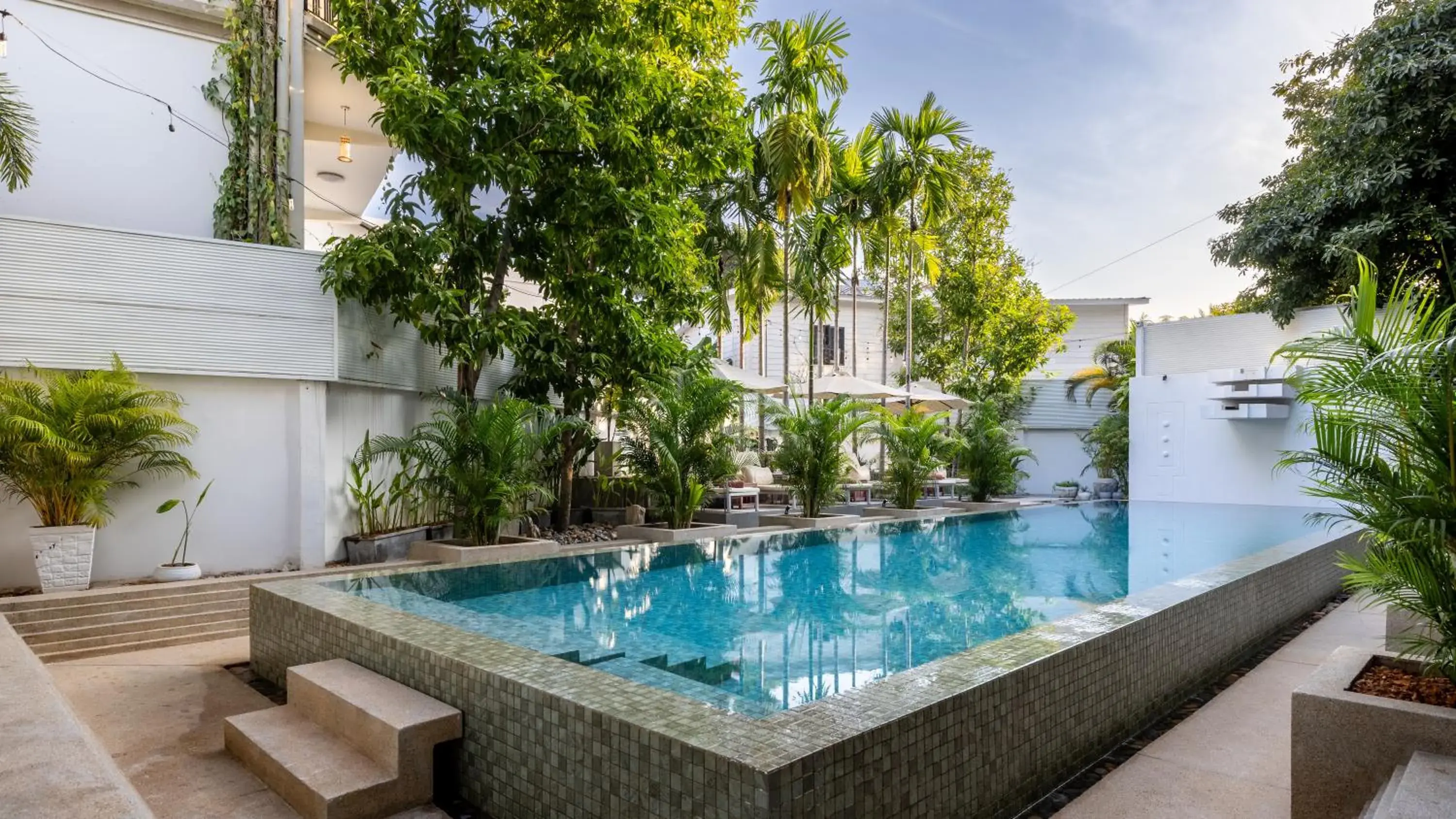 Swimming pool in Reservoir, Yoga & Wellness Retreat Swimming pool in Reservoir, Yoga & Wellness Retreat