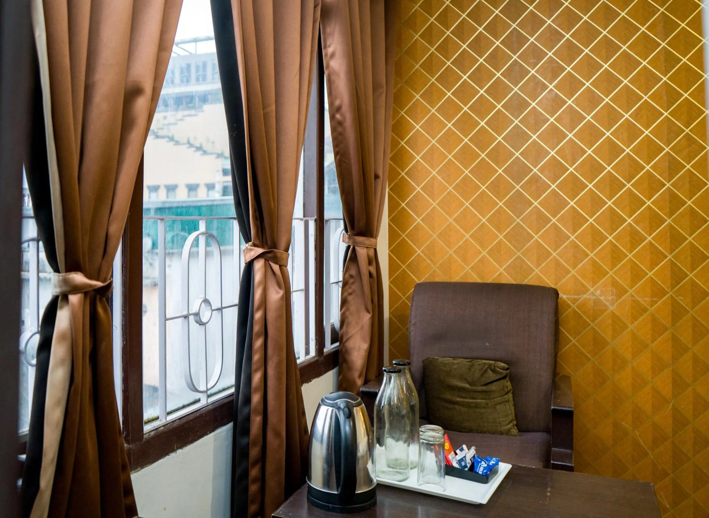 Hotel Siddhi Vinayak Regency, Mg Marg