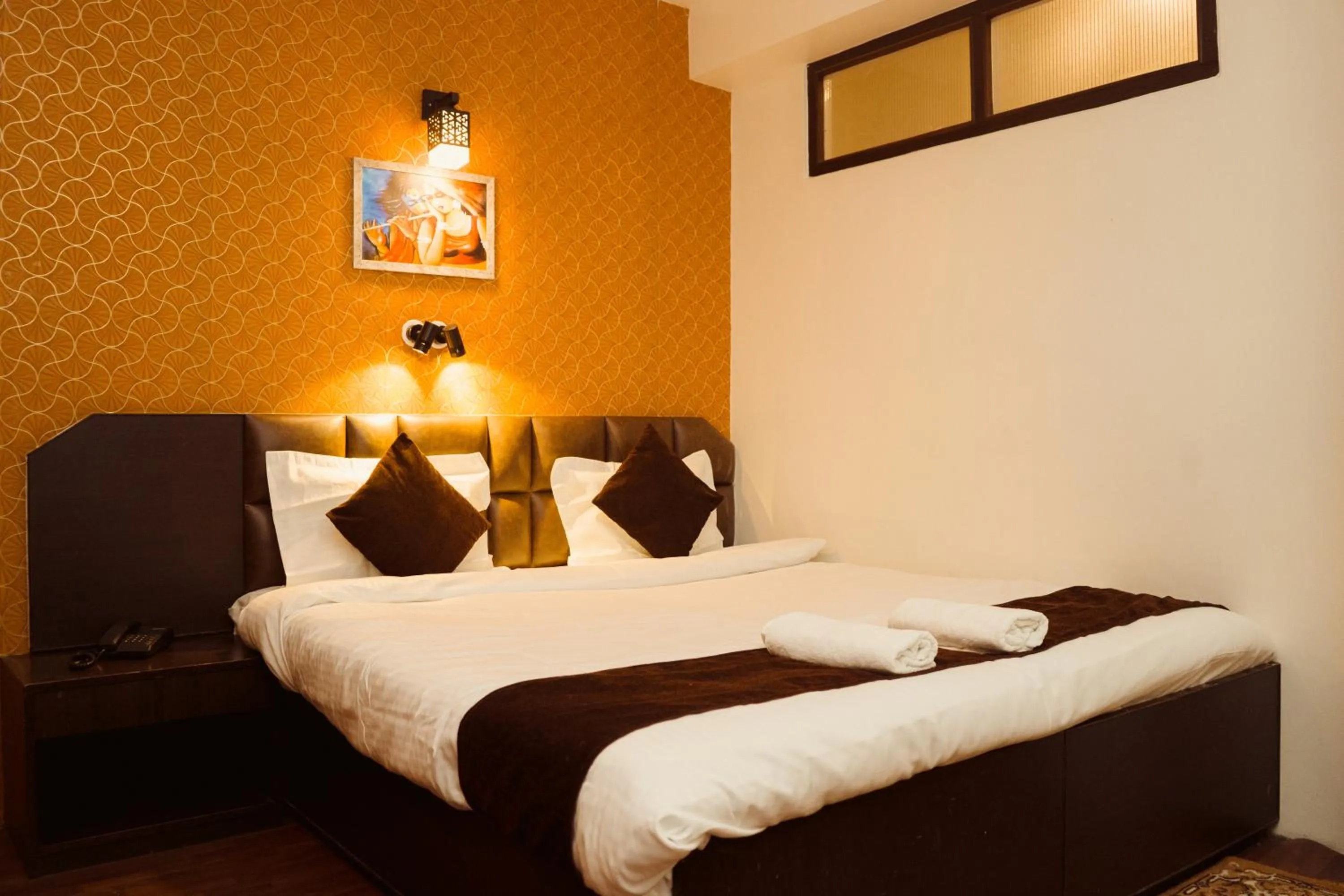 Bedroom, Bed in Hotel Siddhi Vinayak Regency, Mg Marg