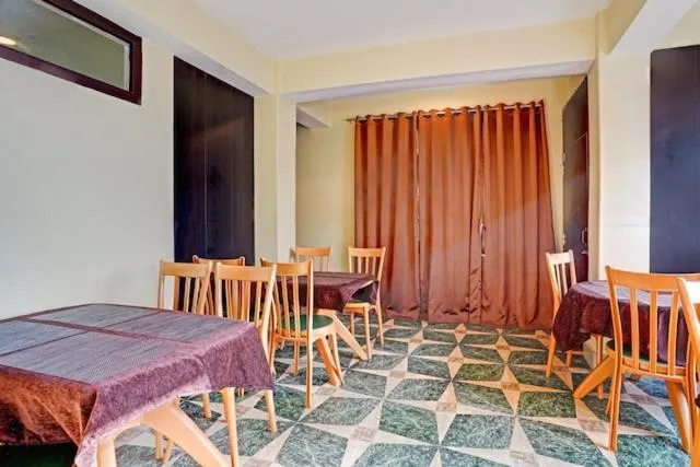 Hotel Siddhi Vinayak Regency, Mg Marg