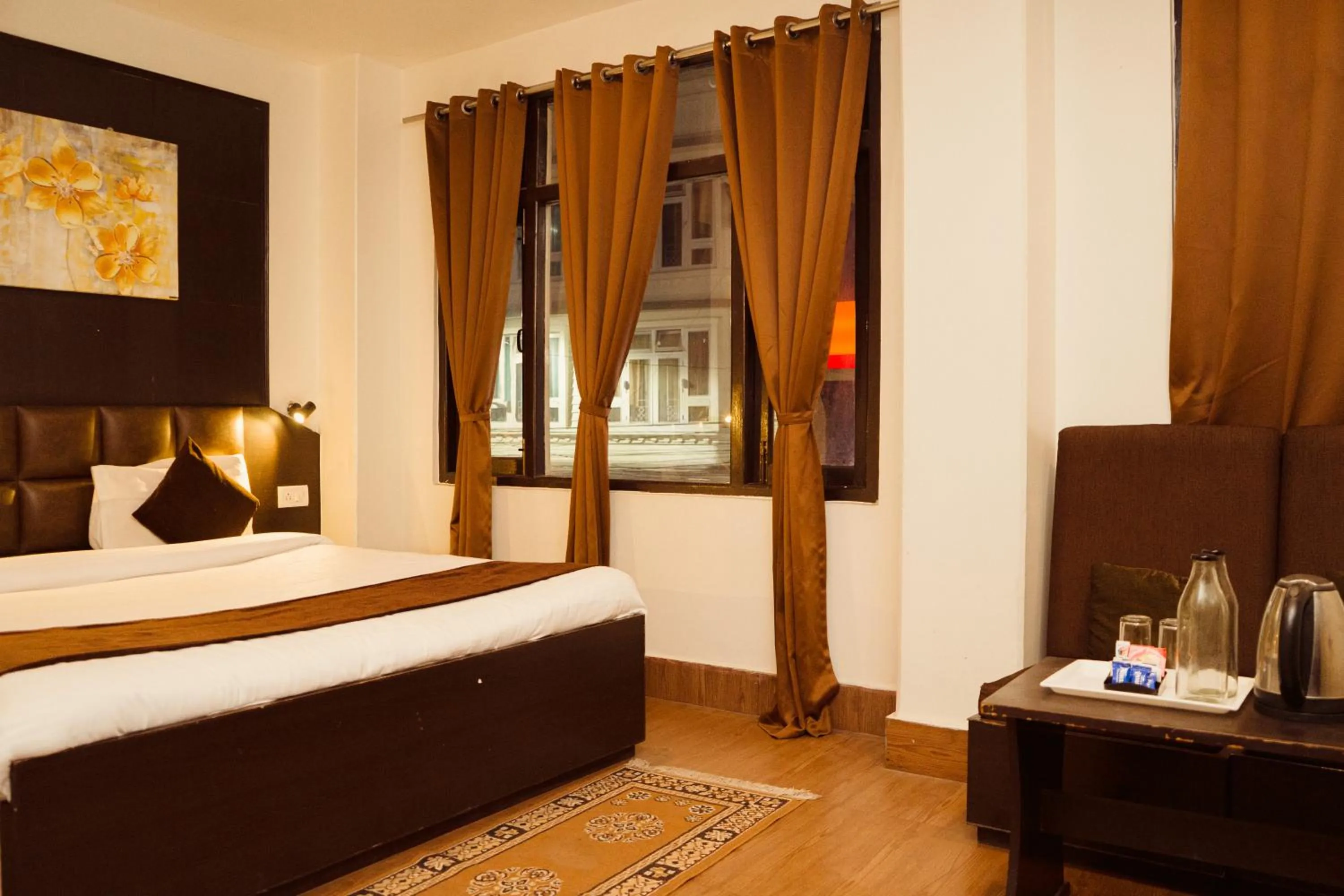 Bed in Hotel Siddhi Vinayak Regency, Mg Marg