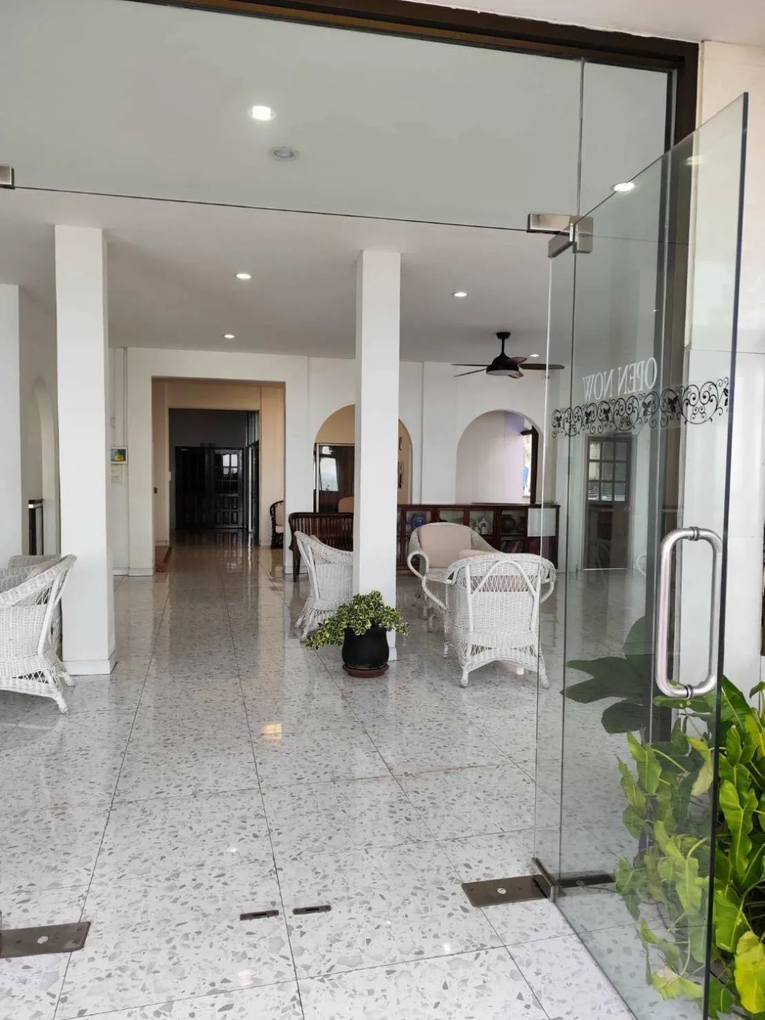 Seaside Palace Hotel