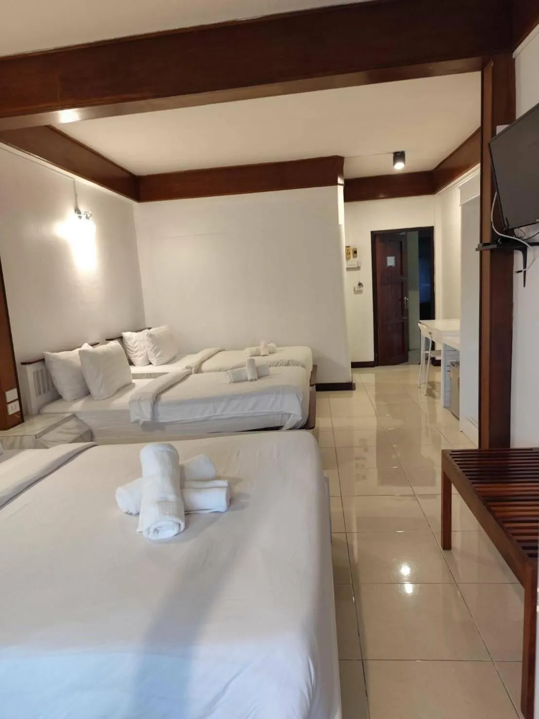 Bed in Seaside Palace Hotel