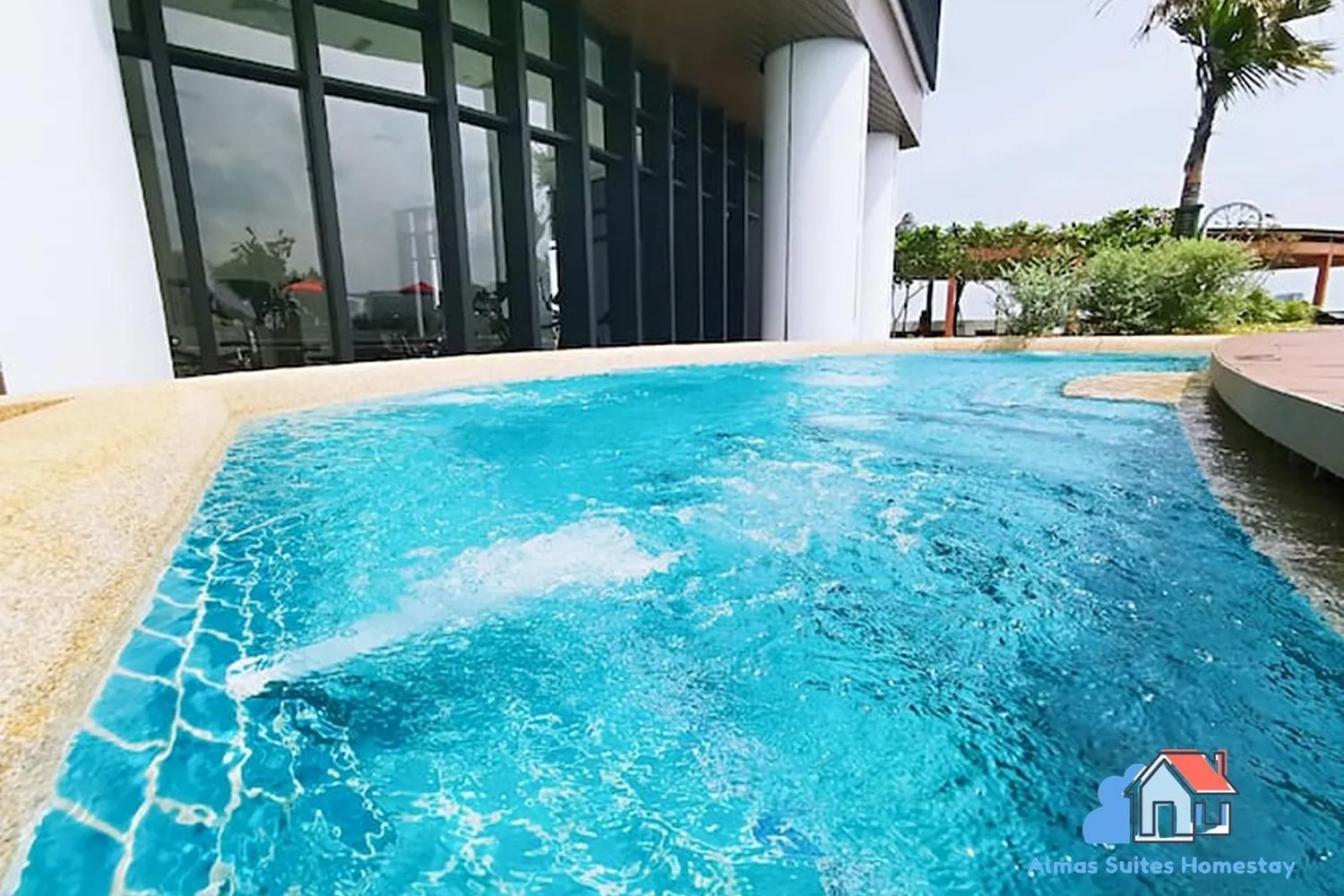 Day in Almas Suites @ Puteri Harbour