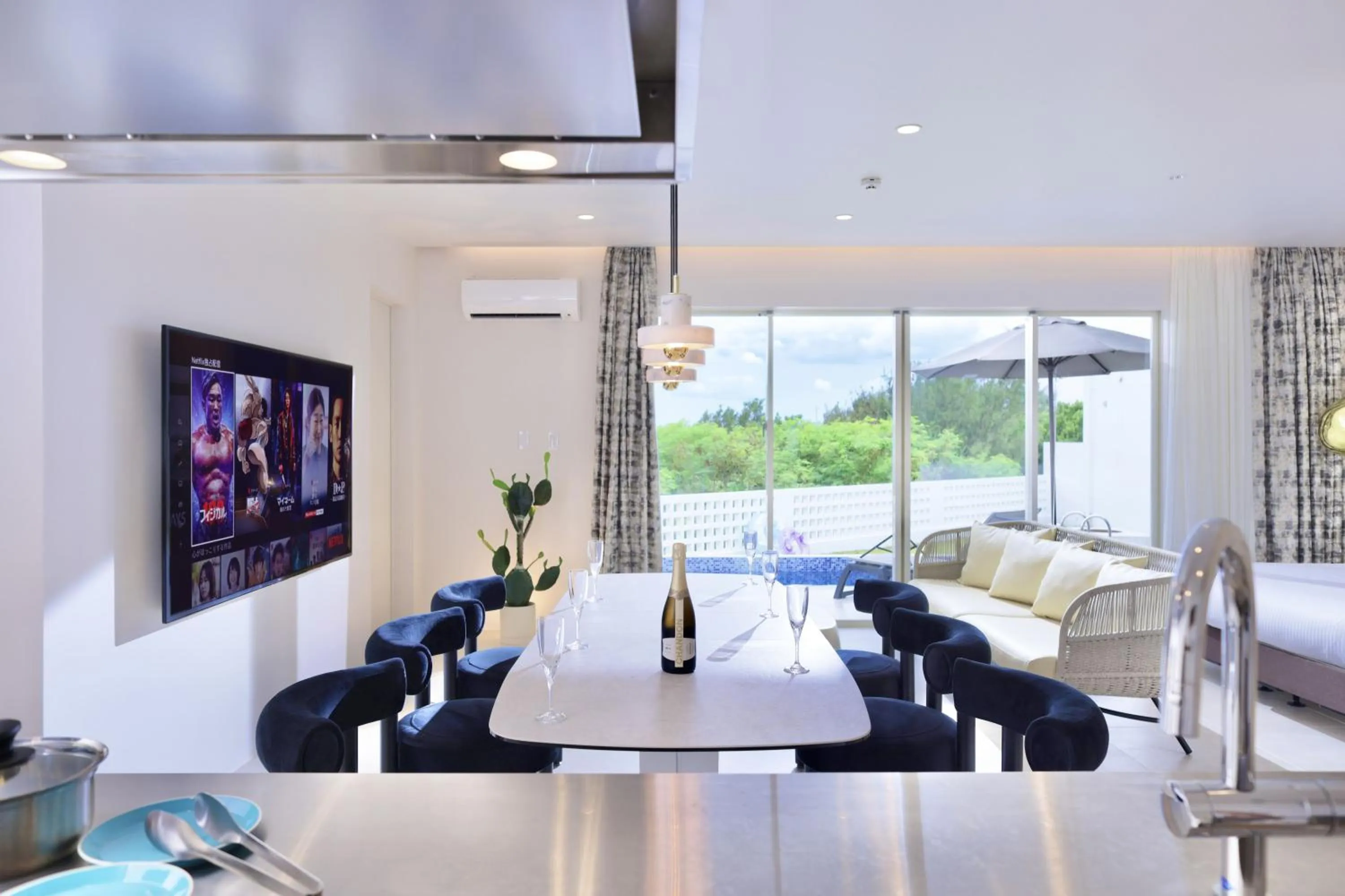 Living room in Crystal Villa Bayside