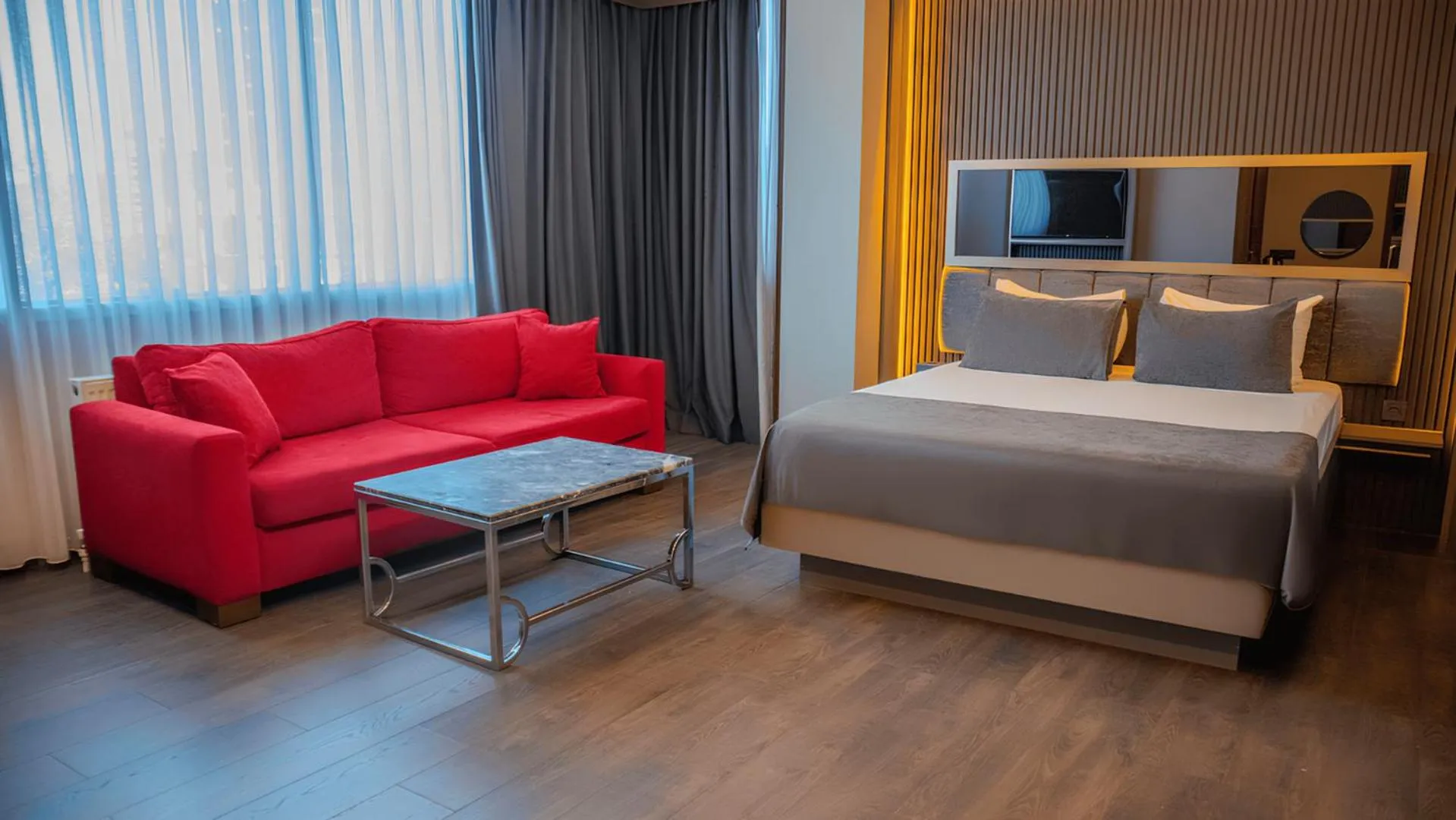 Photo of the whole room, Bed in 216 Eagle Palace Suite