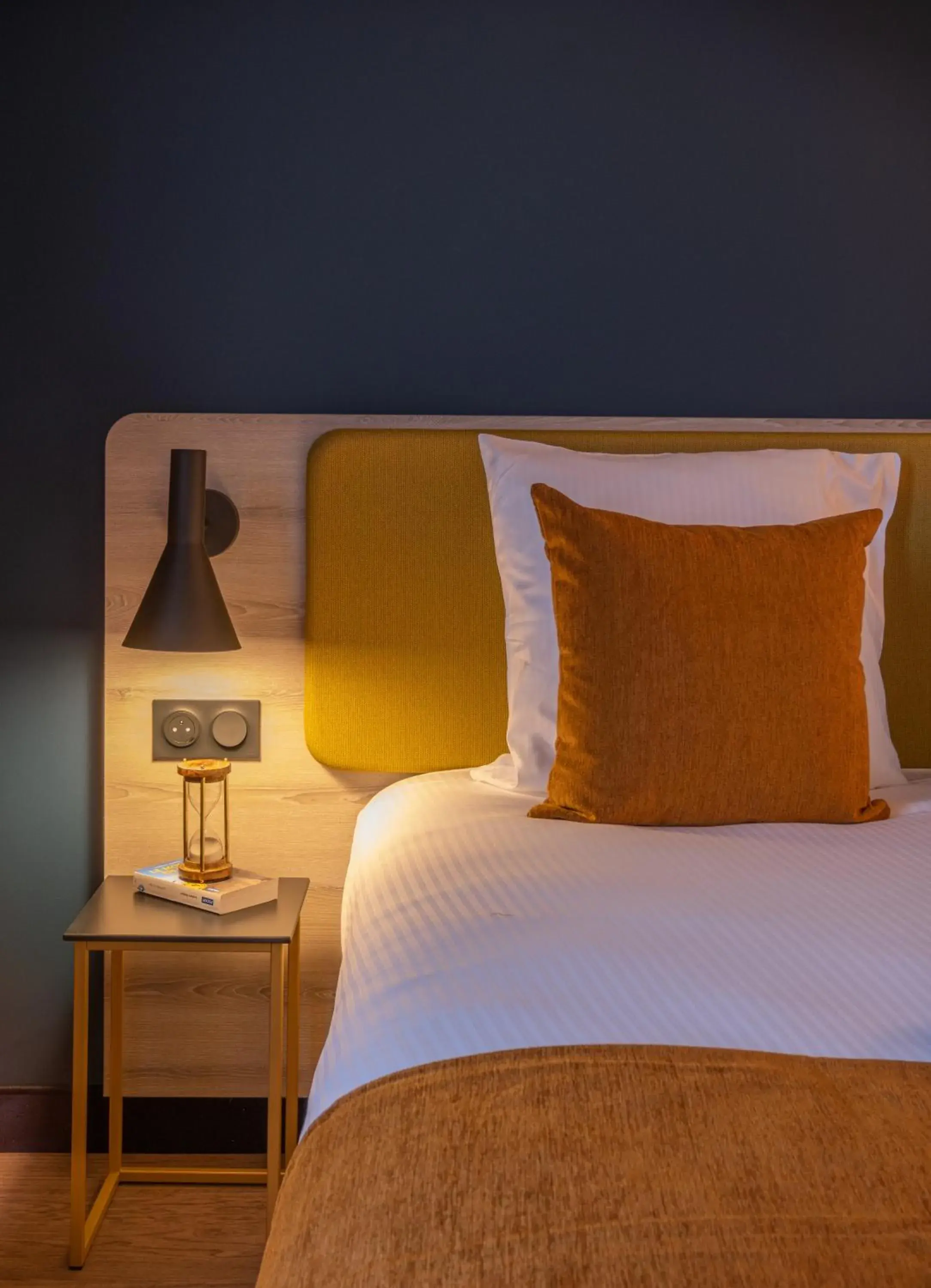 Bedroom, Bed in Kyriad Tours Sud - Ballan Mire Bedroom, Bed in Kyriad Tours Sud - Ballan Mire