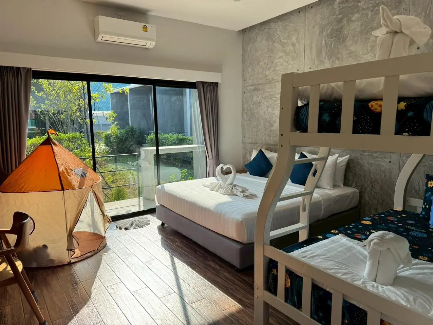 Bedroom, Bed in Destino Hotel Surin Bedroom, Bed in Destino Hotel Surin