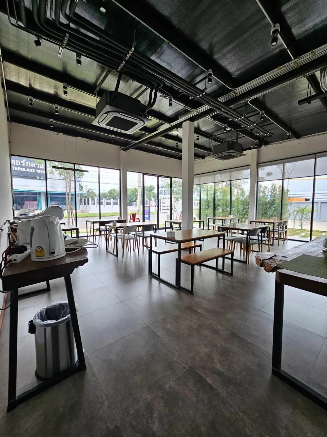 Restaurant/places to eat in Destino Hotel Surin