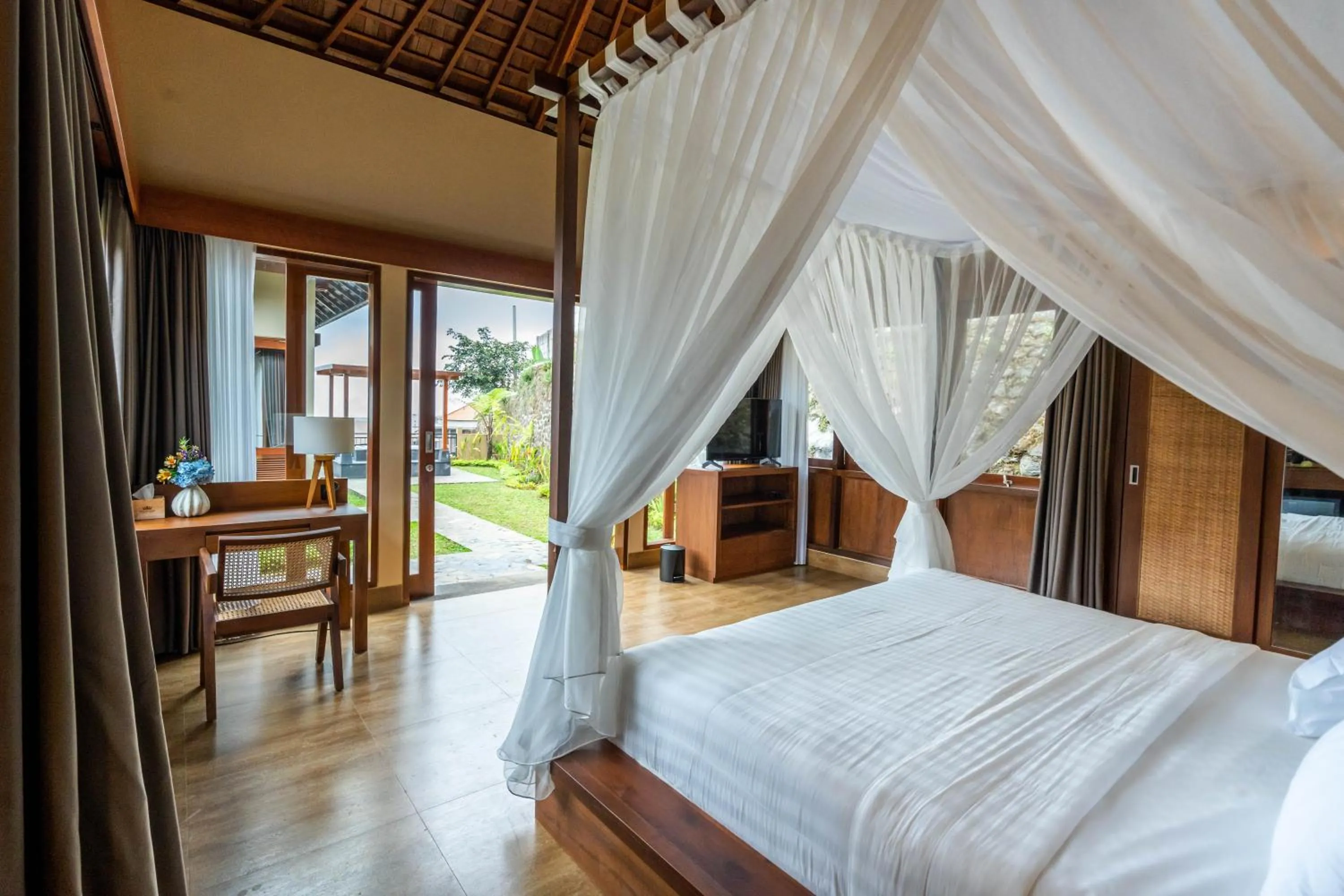 Bed in Shankara Munduk Bali
