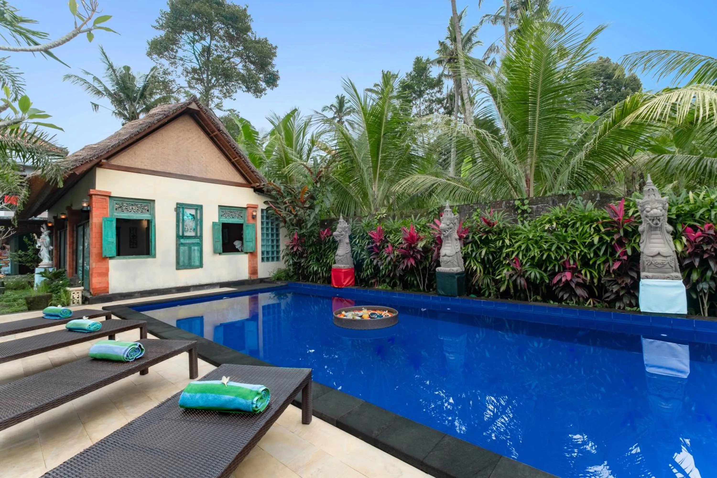 Swimming pool in Nawa Sakti Ubud Suite