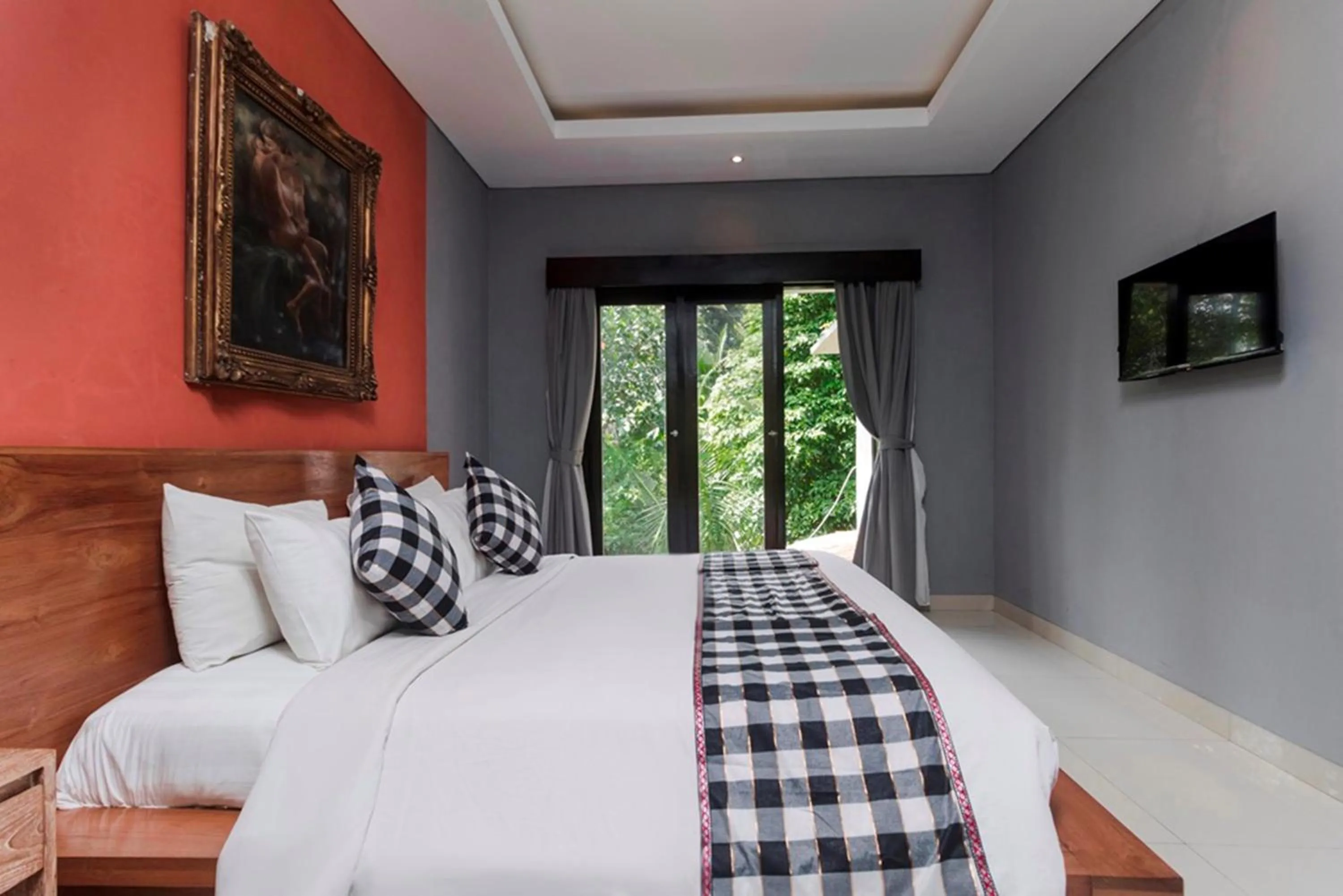 Bed in Nawa Sakti Ubud Suite