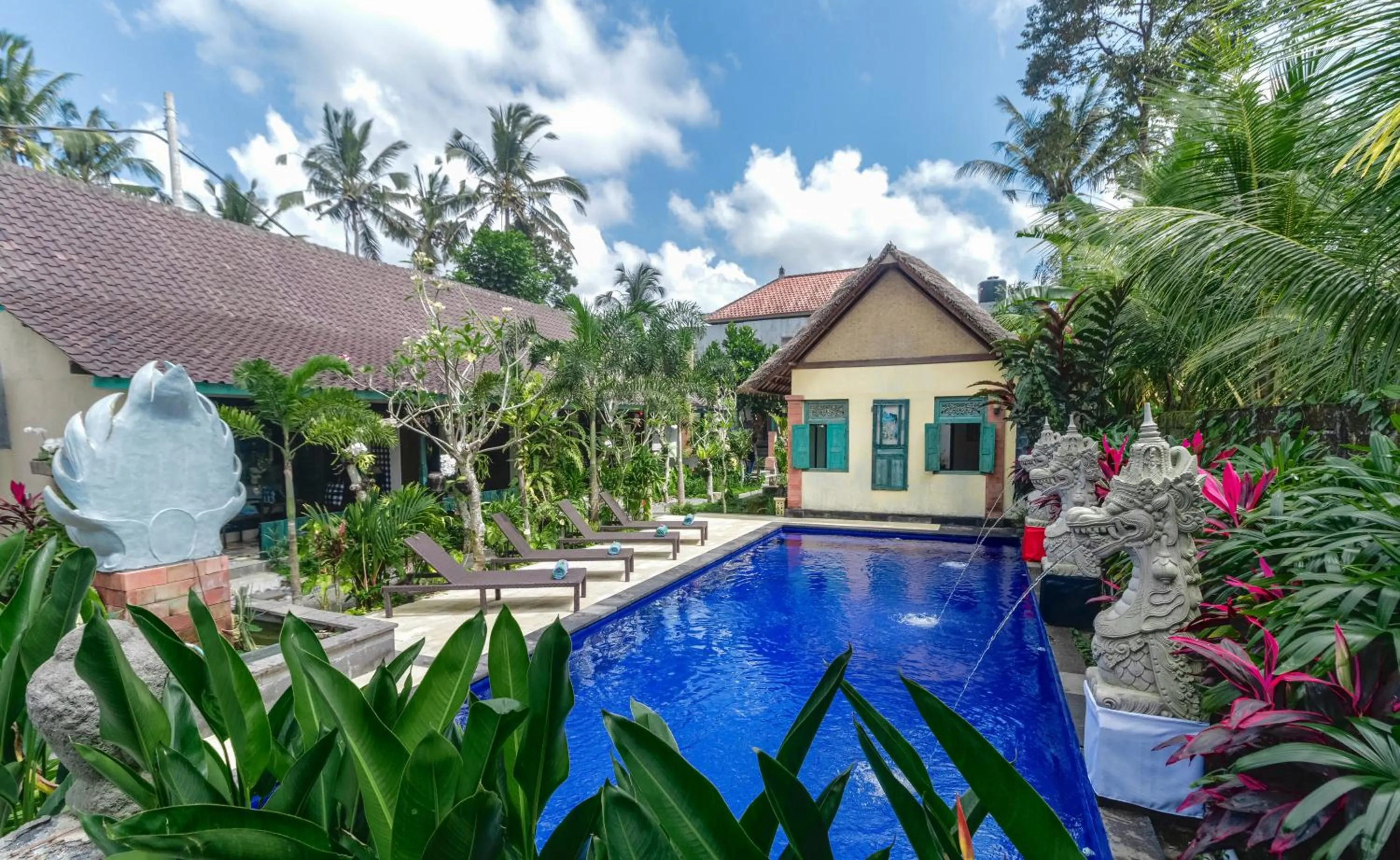 Swimming pool in Nawa Sakti Ubud Suite