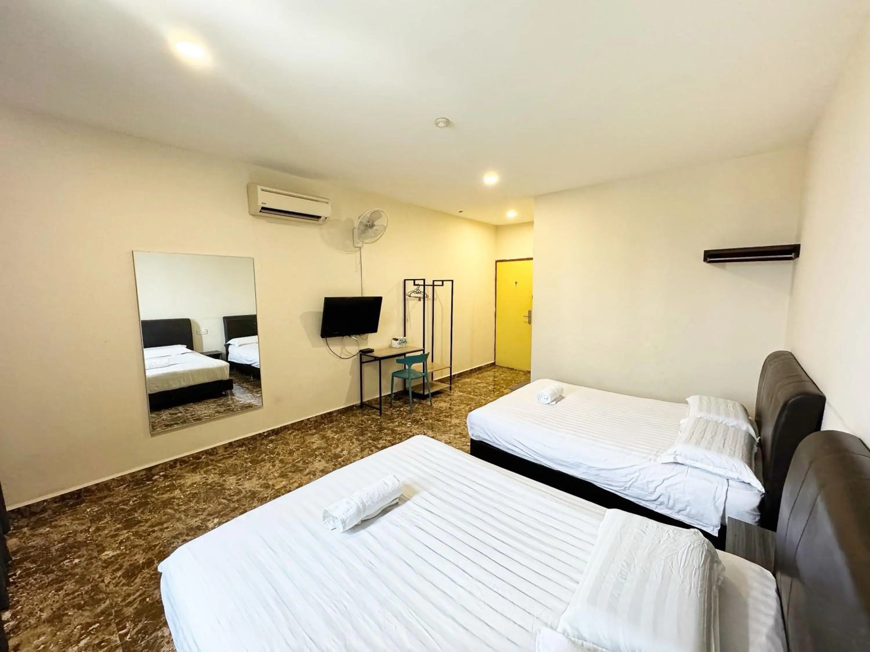 Bedroom, Bed in Hotel O Furich Hotel