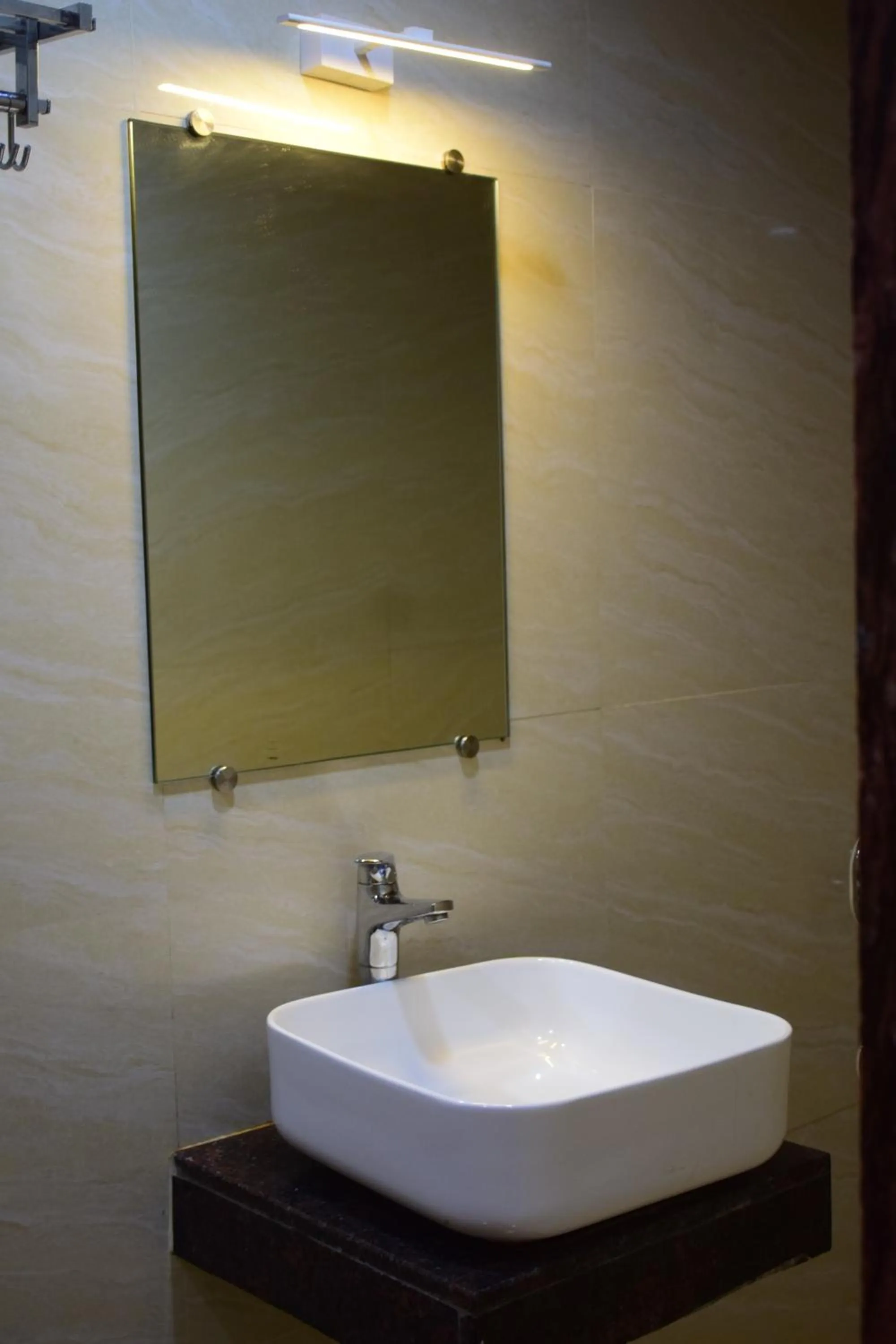 Bathroom in Gateway Suites