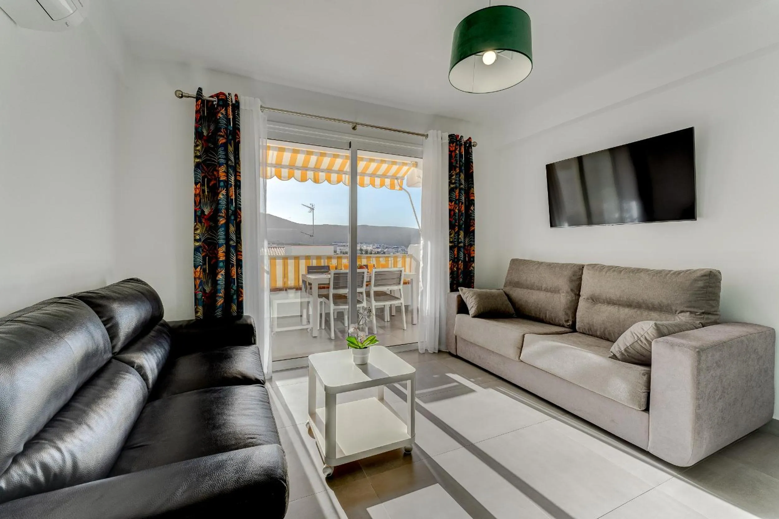LosCristianos Luxury AirCon Sunny Aptm Sea View
