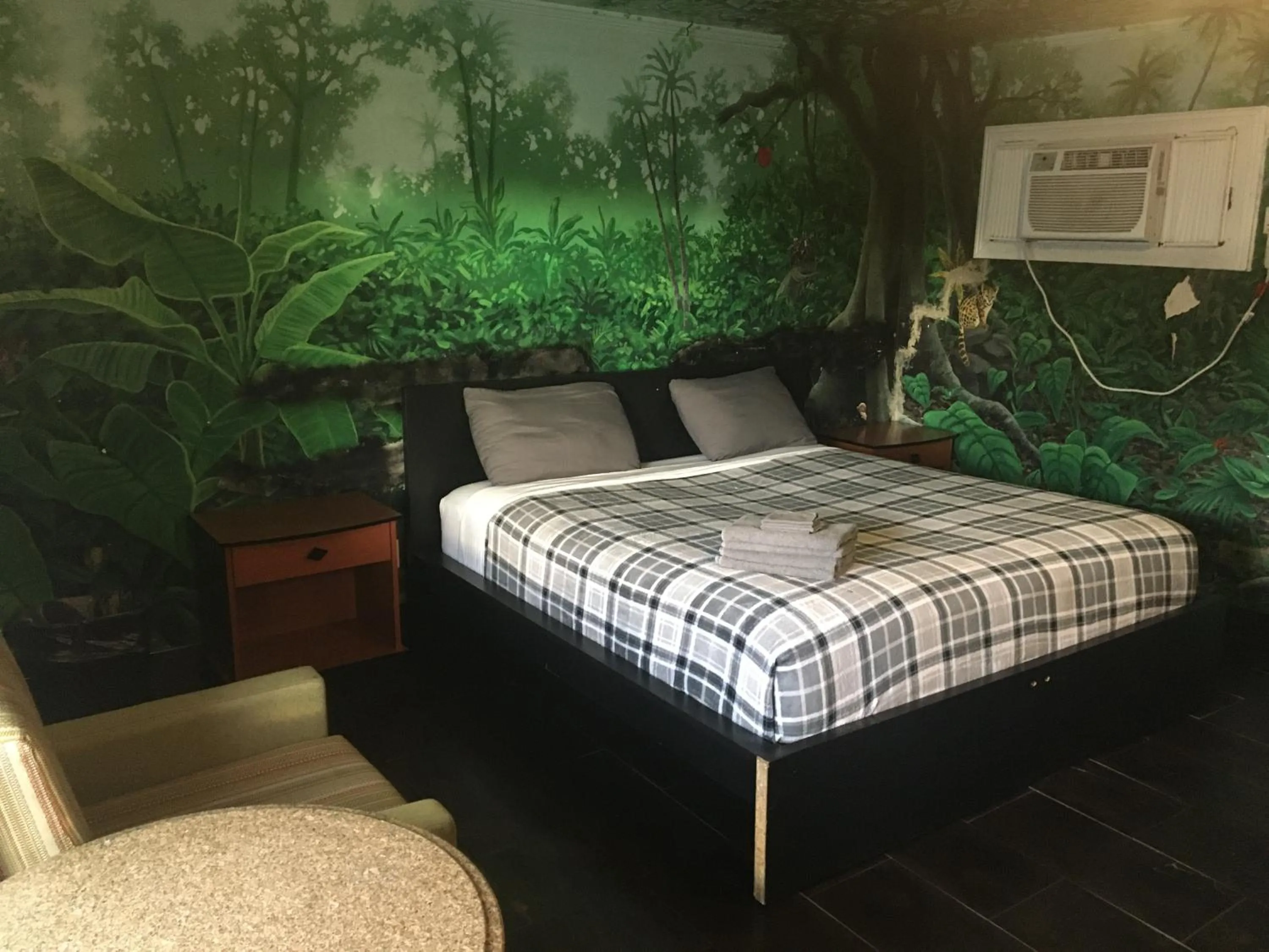 Bed in Desert Moon Motel