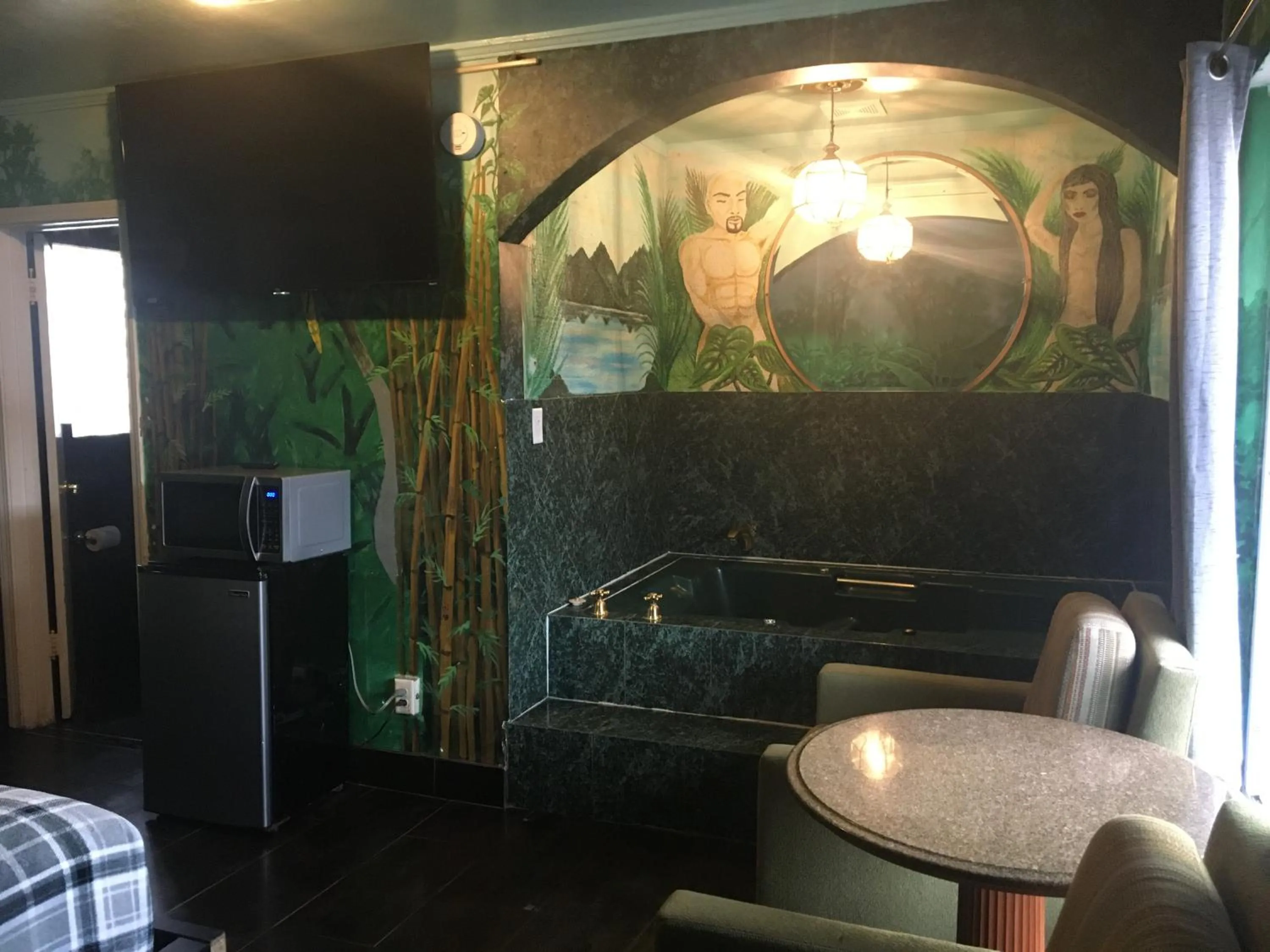 Bedroom in Desert Moon Motel