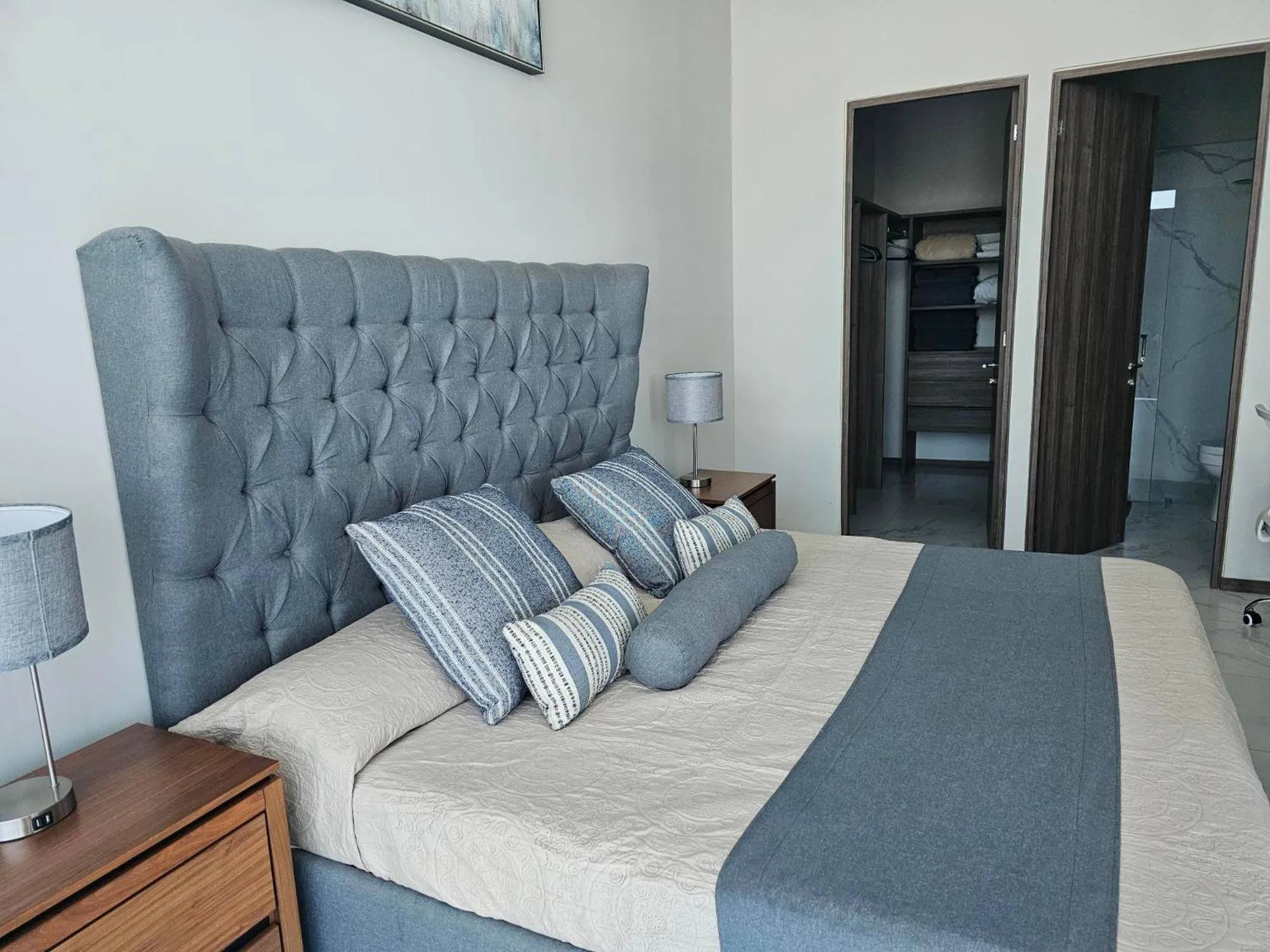 Bedroom, Bed in Maritima Front Beach Apartment