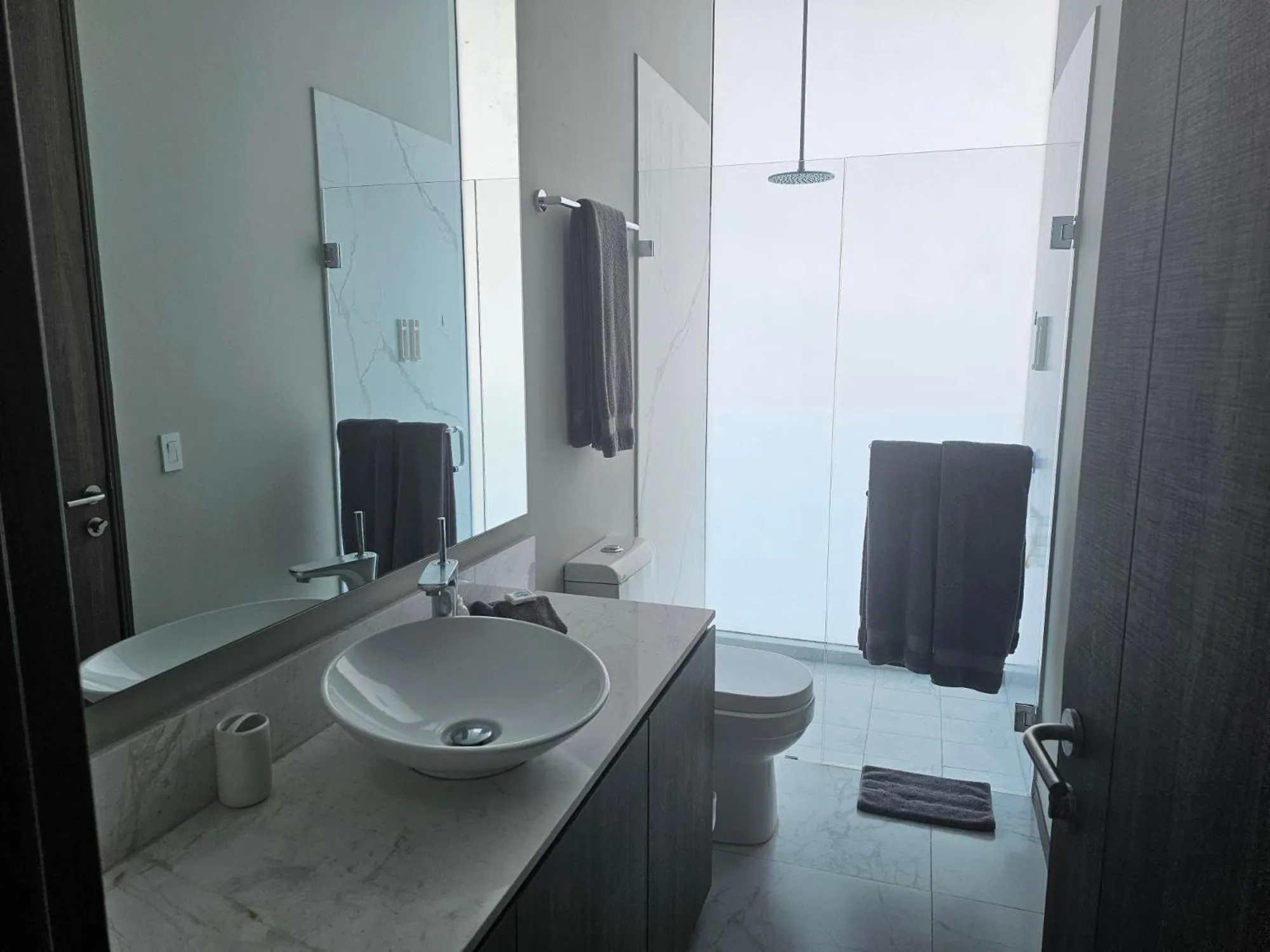 Bathroom in Maritima Front Beach Apartment