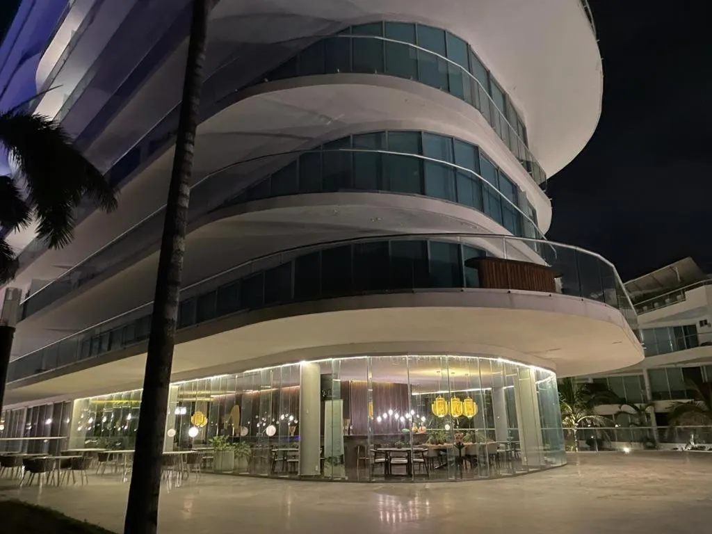 Property building in Maritima Front Beach Apartment