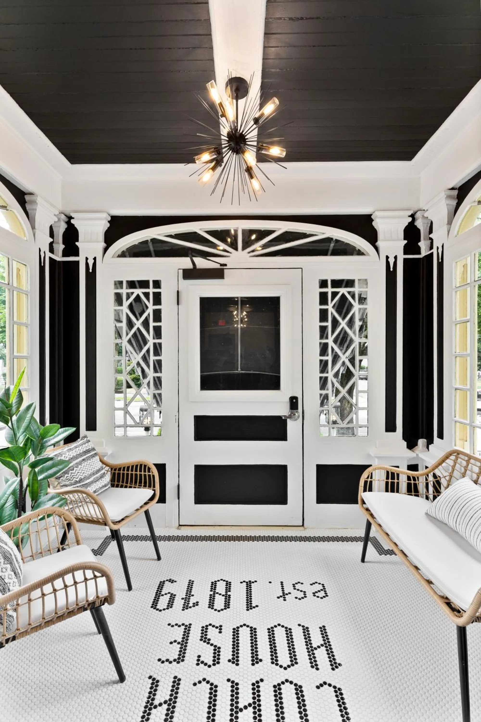 Facade/entrance in The Coach House