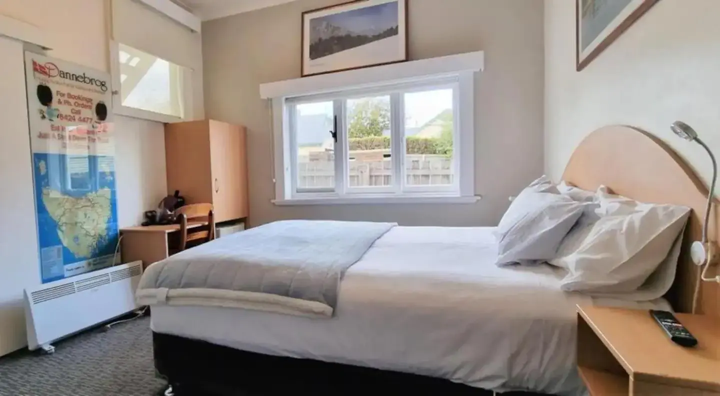 Standard Queen Room in The Dannebrog Lodge Standard Queen Room in The Dannebrog Lodge