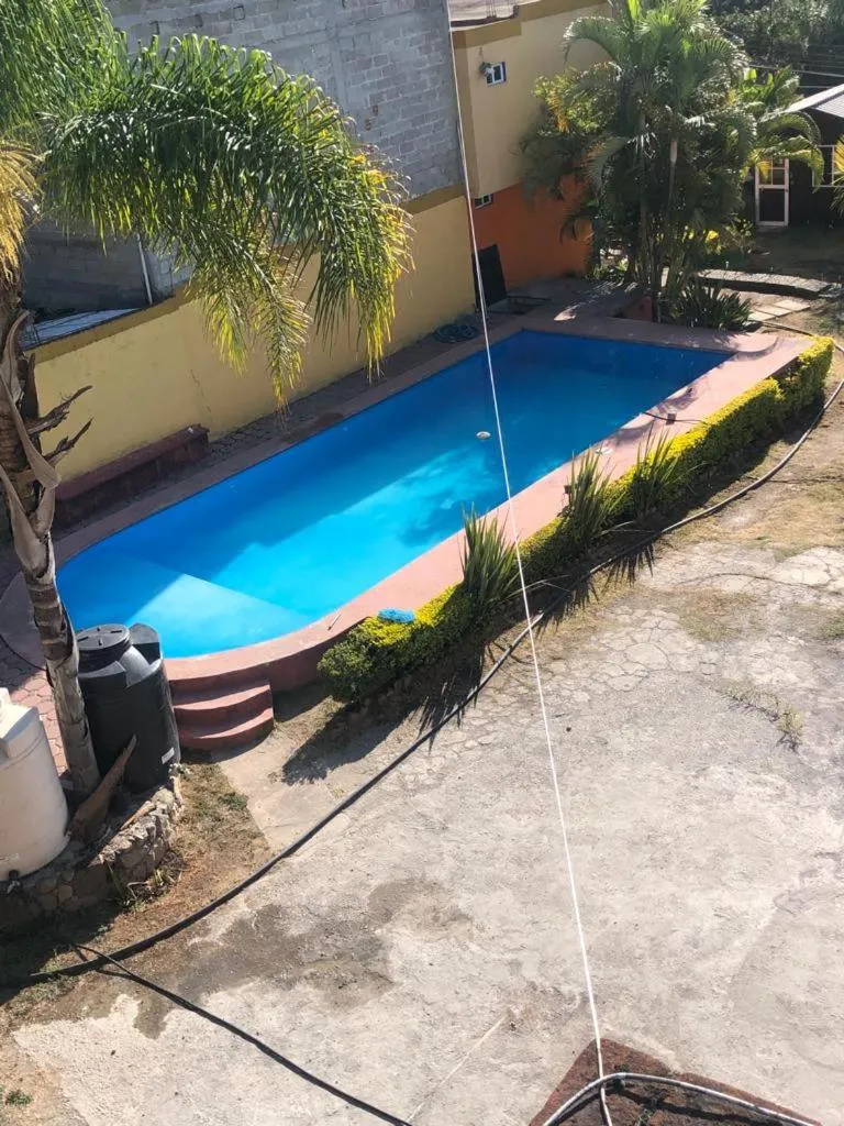 Pool view in Los Robles