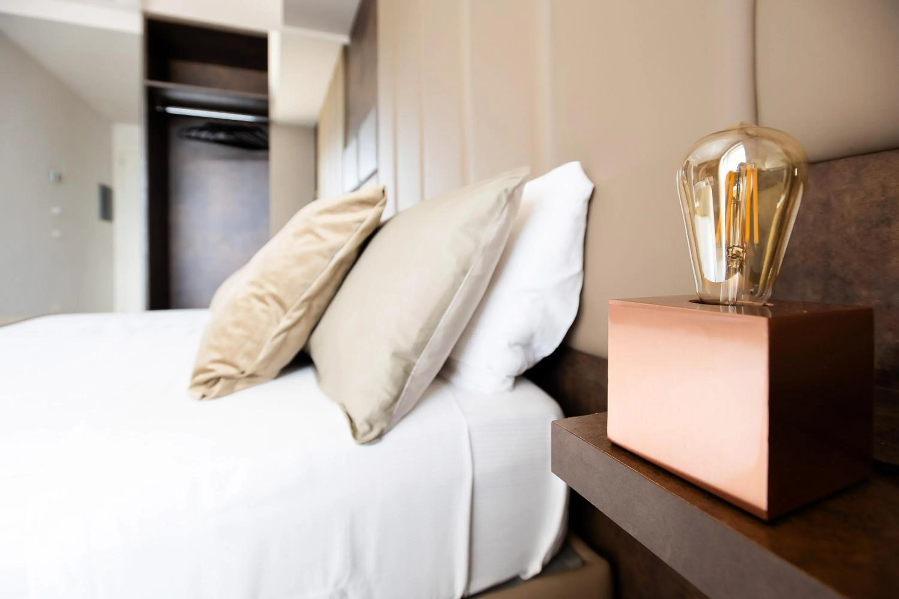 Decorative detail, Bed in Imperatrice Suites