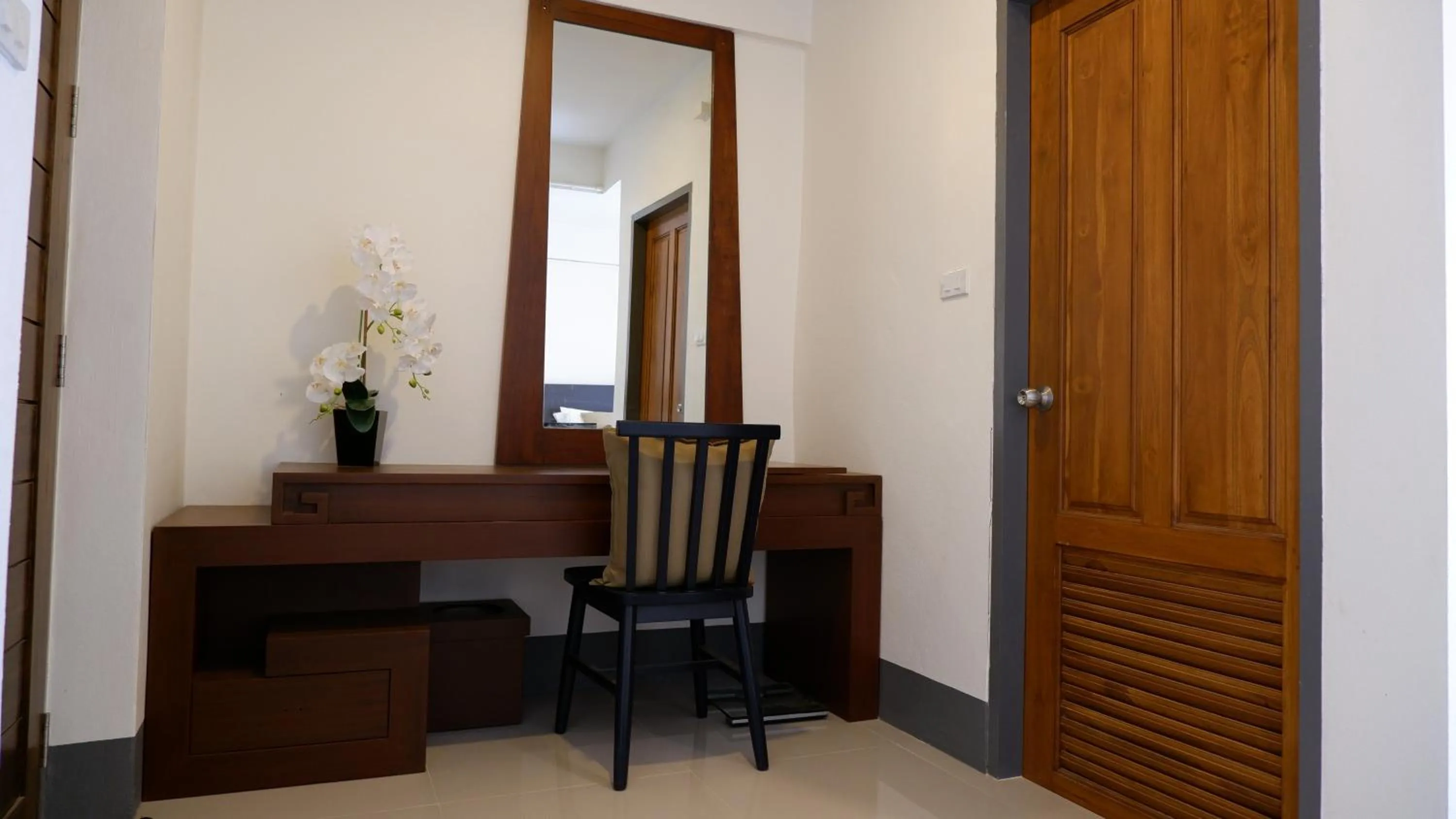 hair dresser in Nara Residence Trang