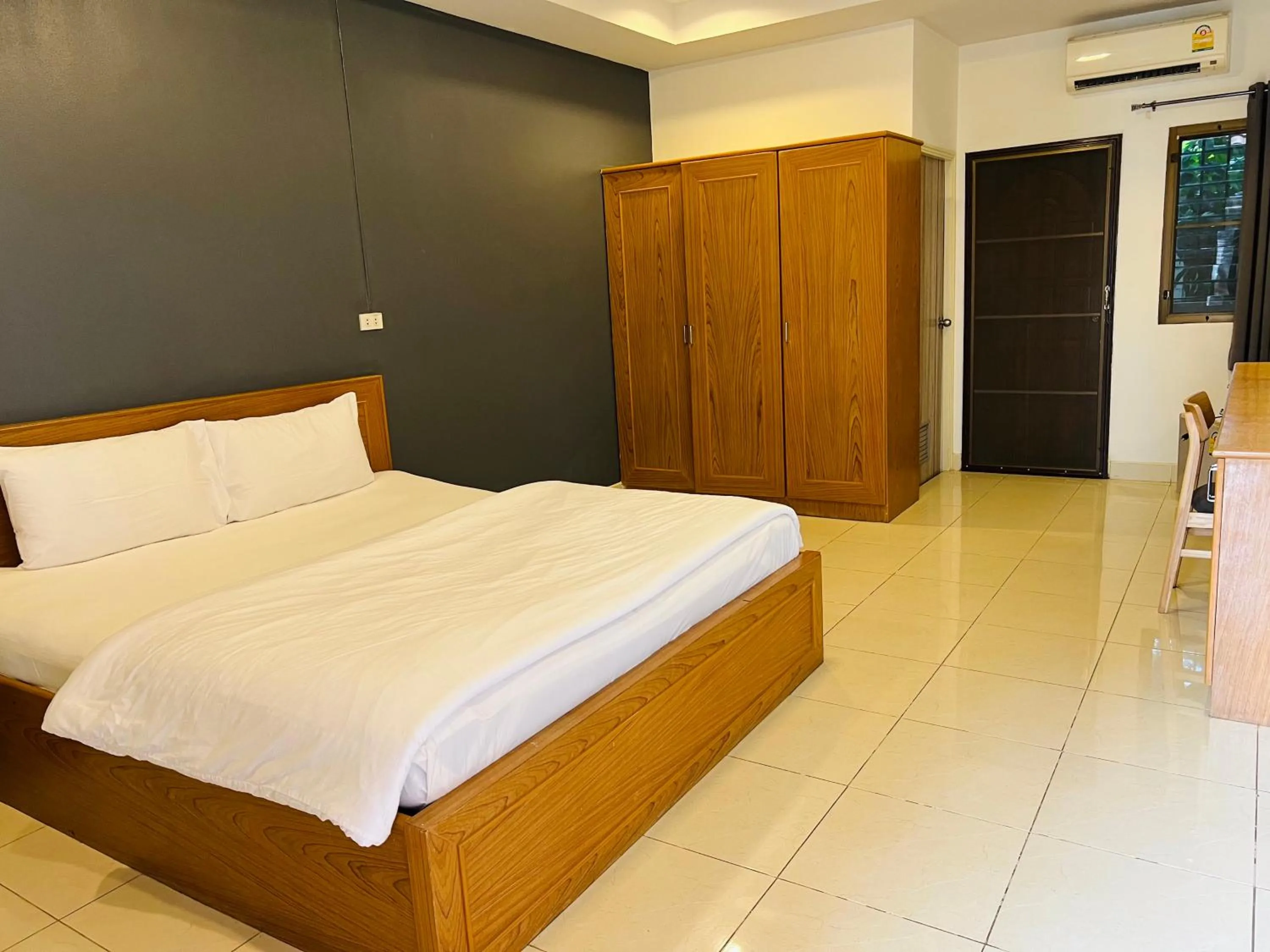 Bed in JJ Palace เจเจ พาเลซ