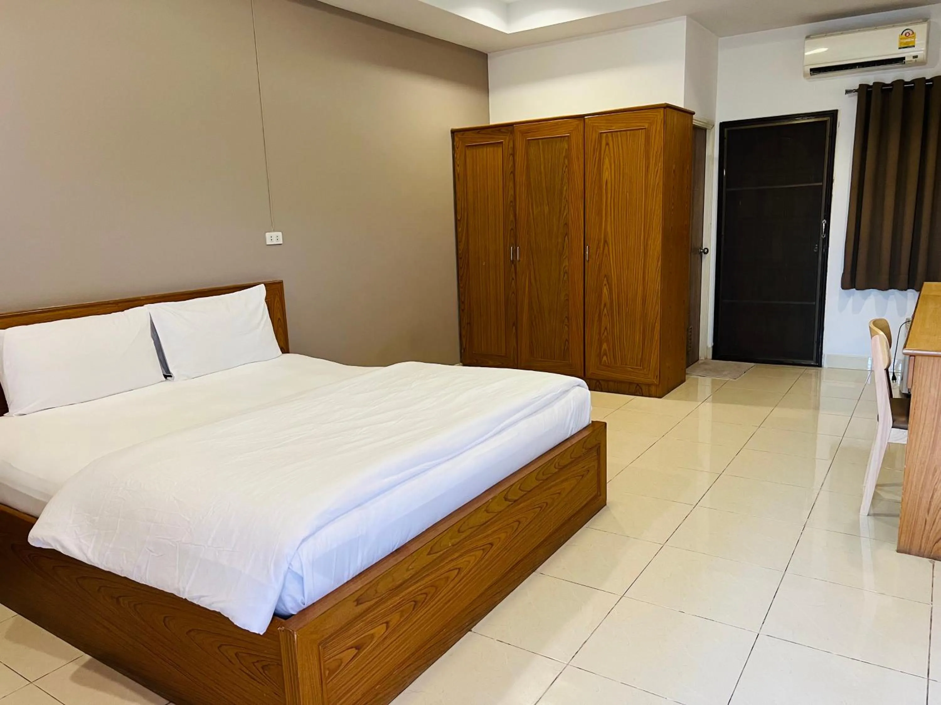 Bed in JJ Palace เจเจ พาเลซ