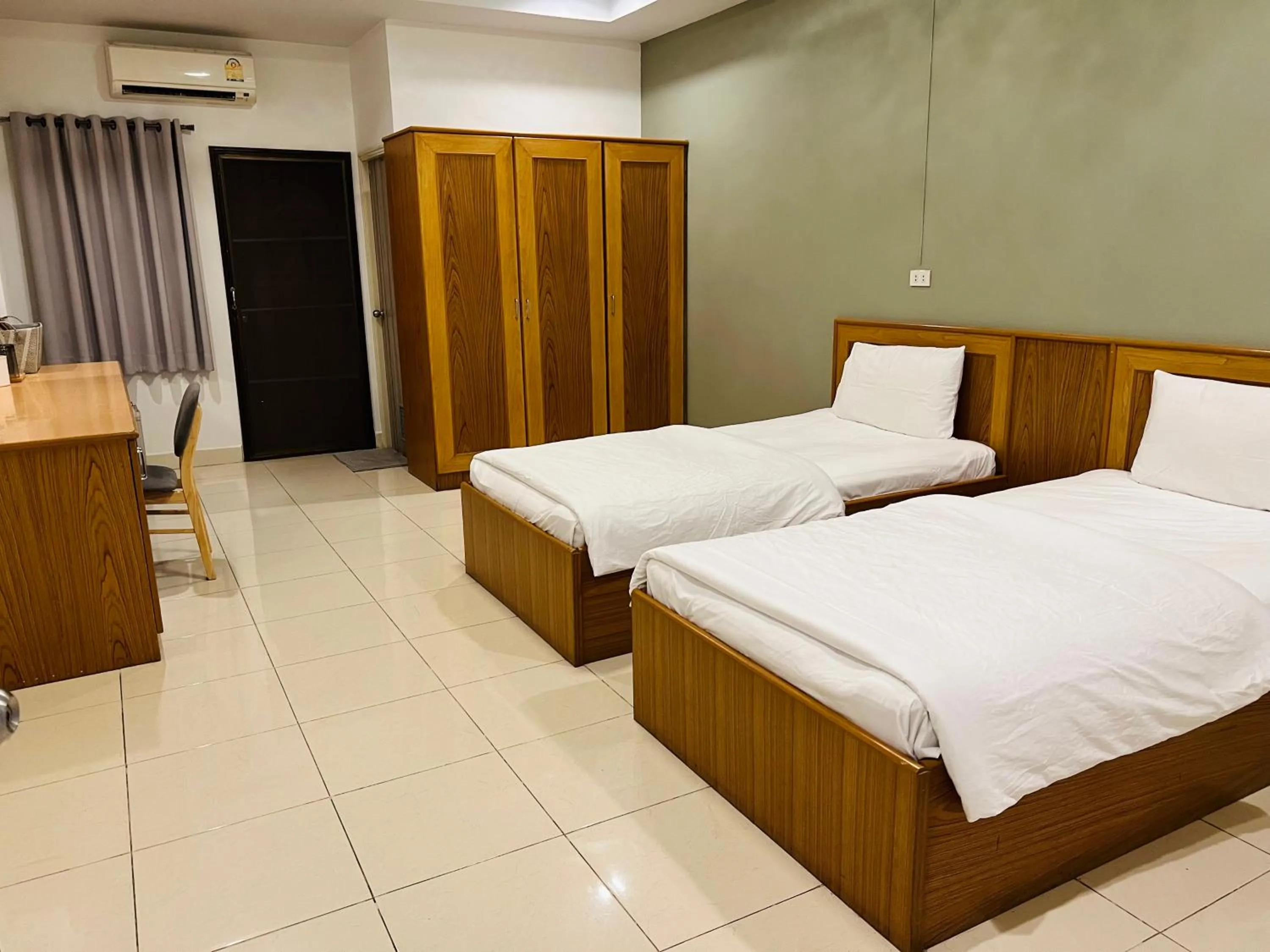 Bed in JJ Palace เจเจ พาเลซ