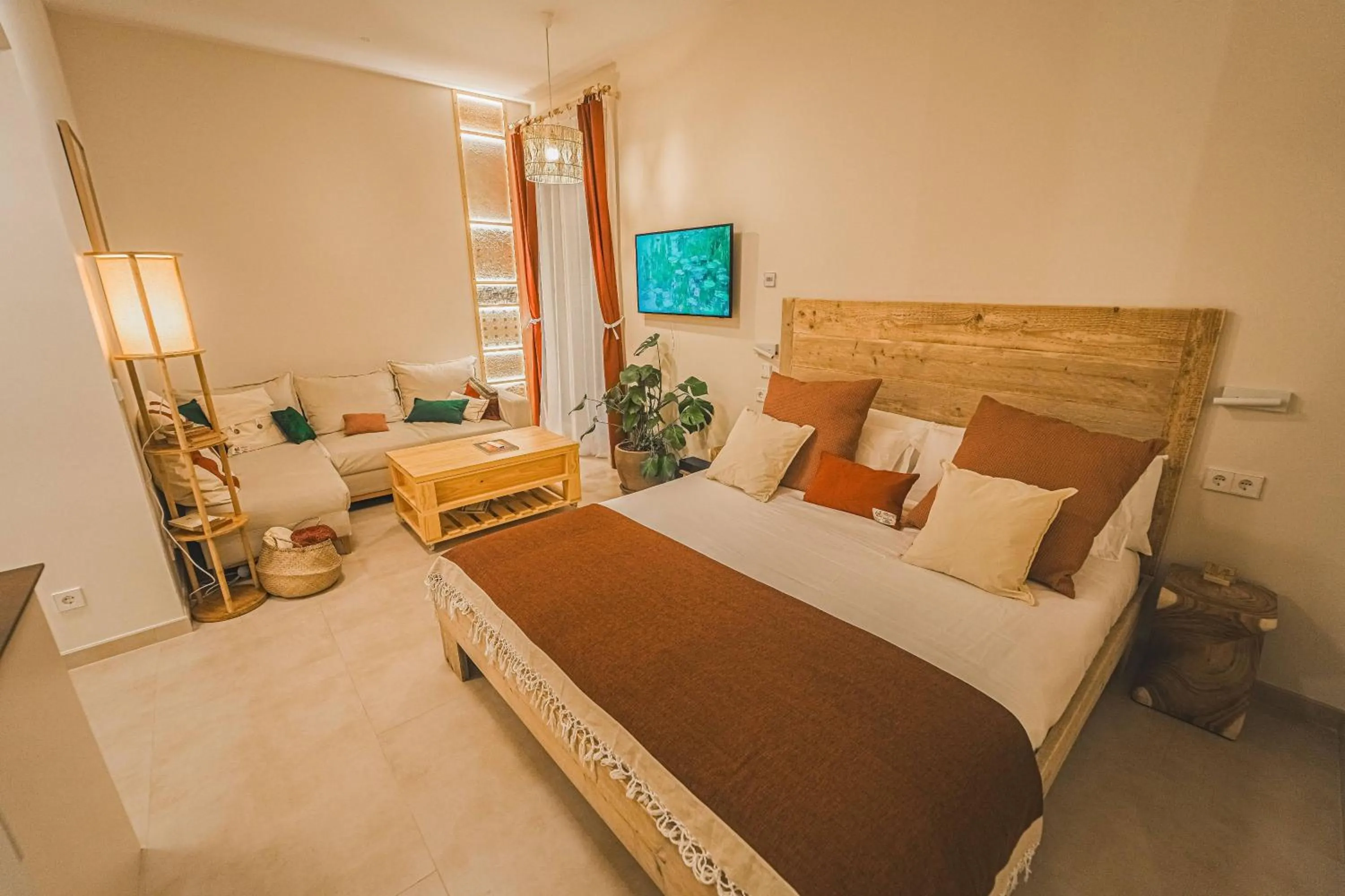 Bed in 4 Bears Studios