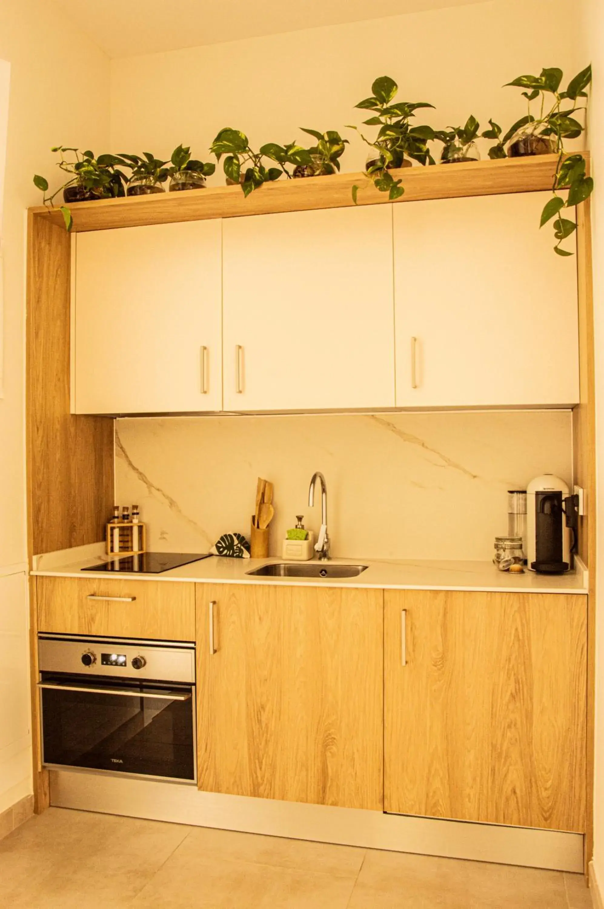 Studio - single occupancy in 4 Bears Studios Studio - single occupancy in 4 Bears Studios