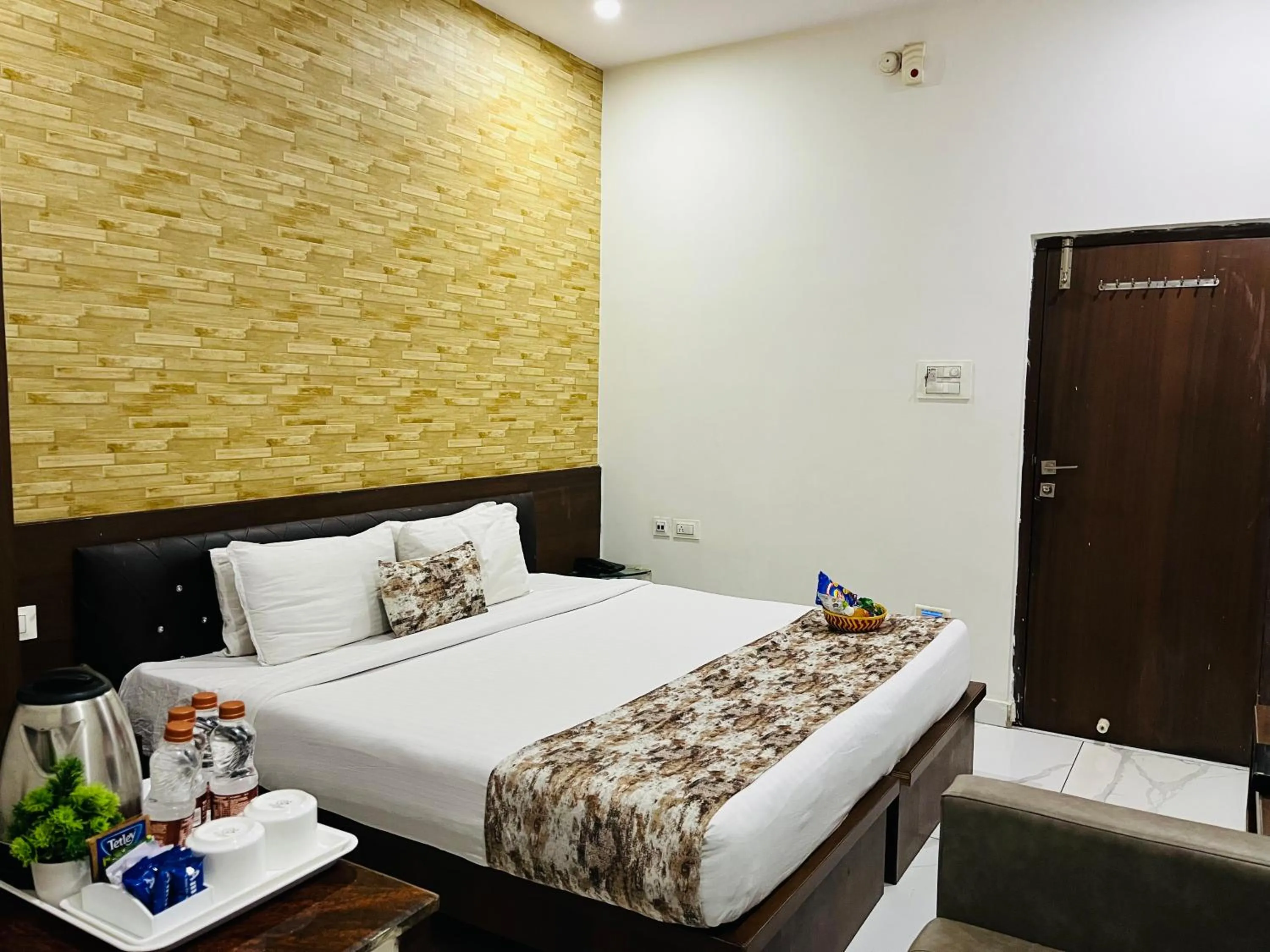 Bed in Hotel Plaza Hyderabad Airport Zone