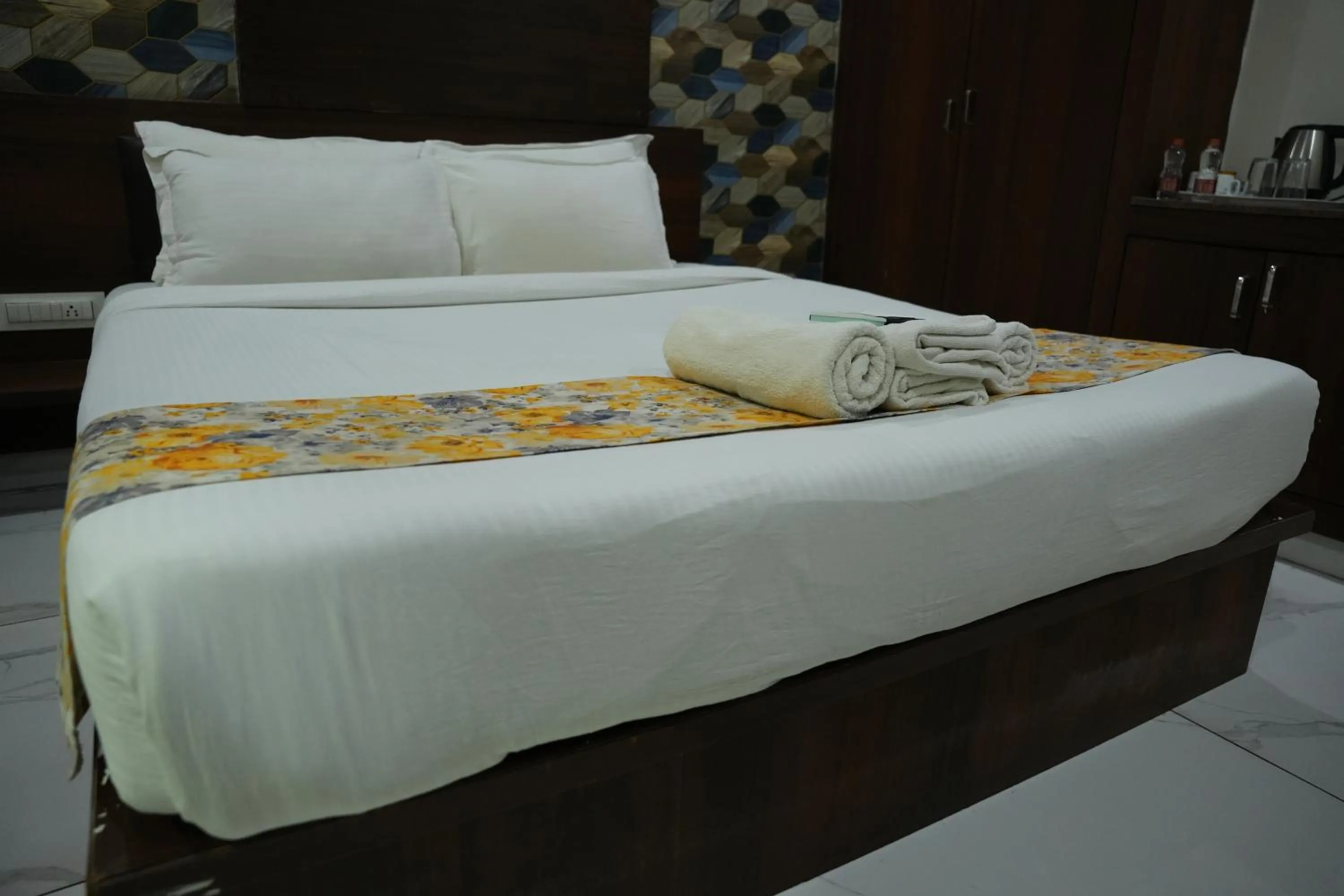 Bedroom, Bed in Hotel Plaza Hyderabad Airport Zone