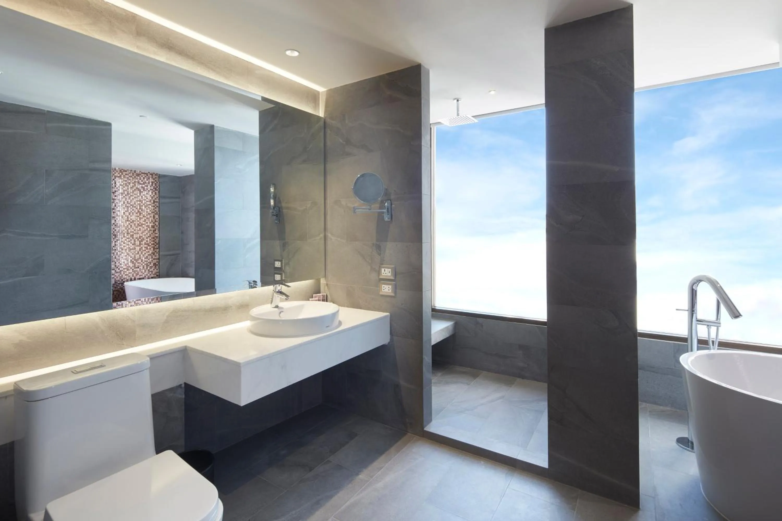 Grace At Five by Grace Hotel Bangkok