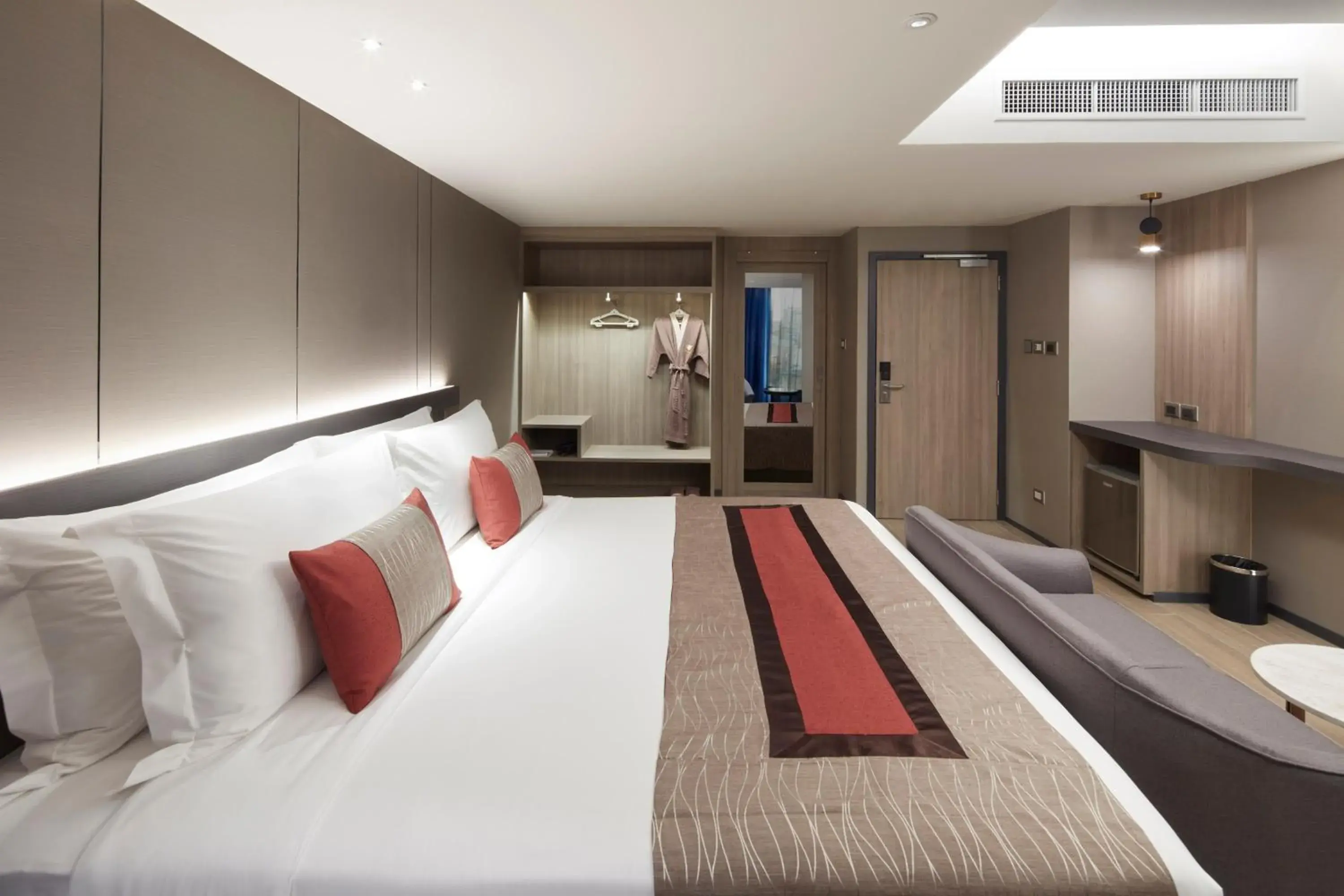 Bed in Grace At Five by Grace Hotel Bangkok Bed in Grace At Five by Grace Hotel Bangkok