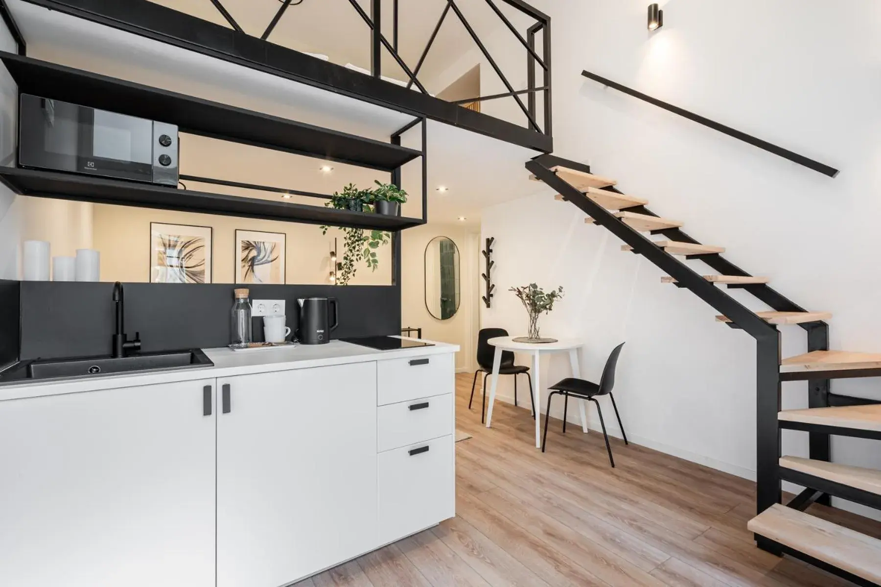 Deluxe Apartment with Gallery in N36- Boutique Apartments, Best Location, By BQA Deluxe Apartment with Gallery in N36- Boutique Apartments, Best Location, By BQA