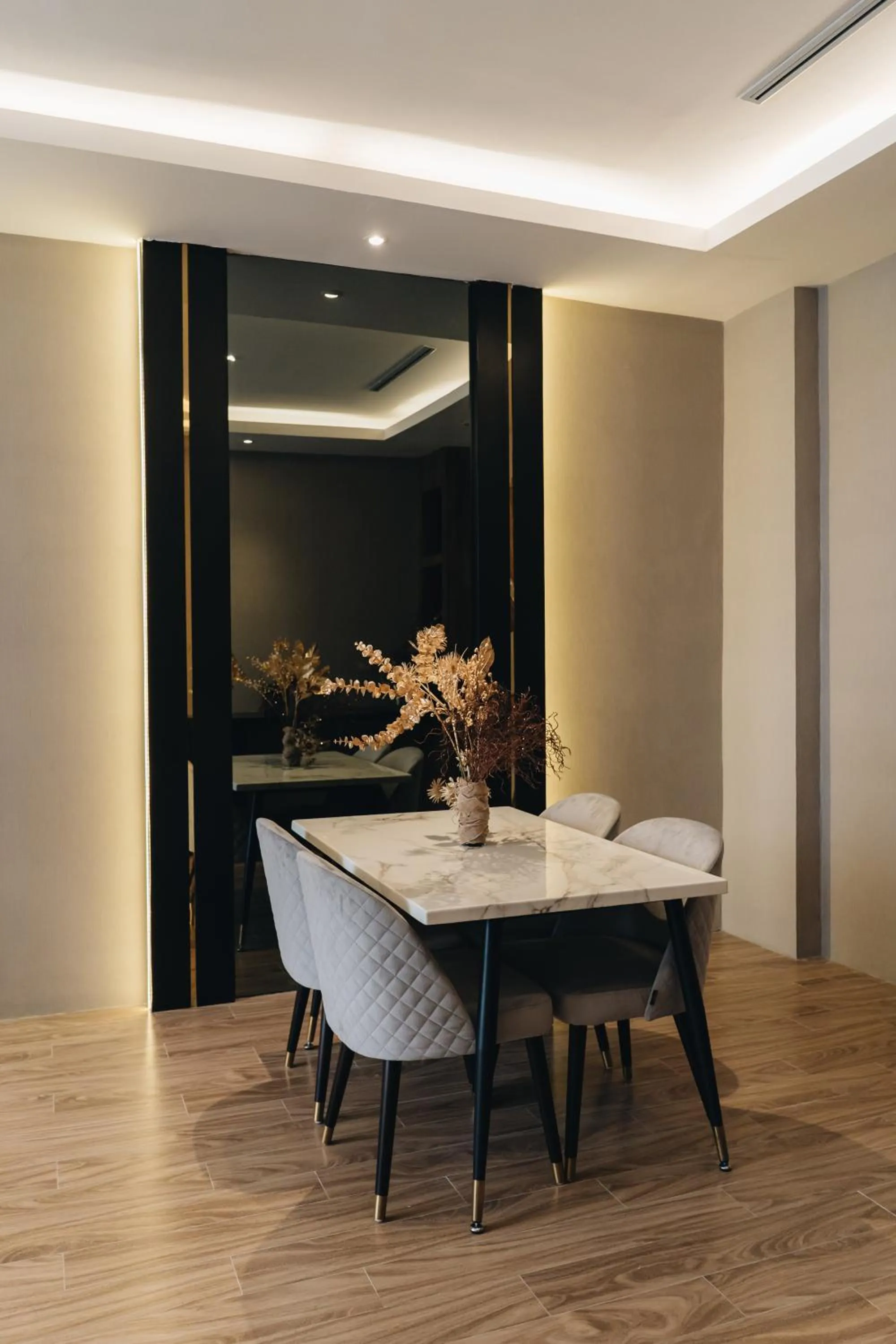 Grand Central Premier