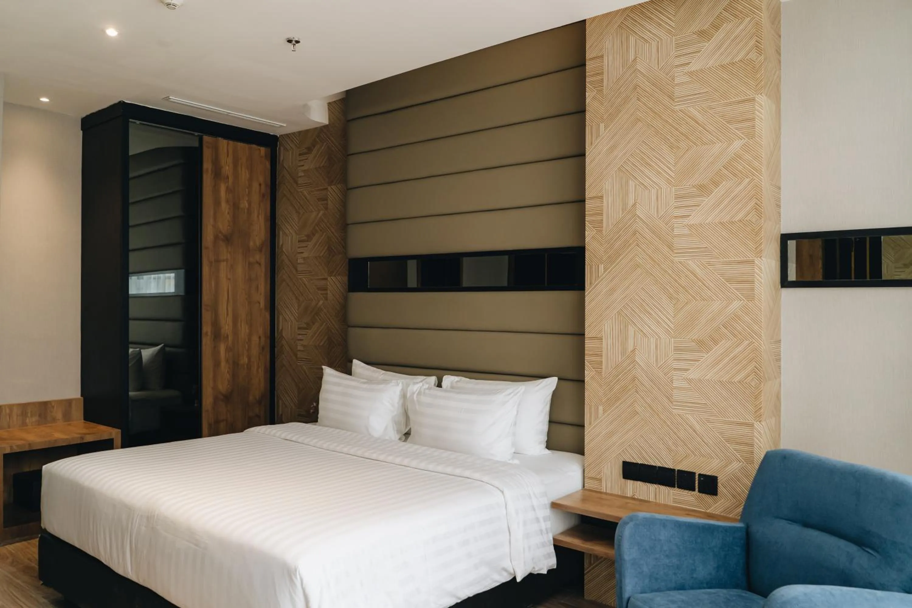 Bedroom, Bed in Grand Central Premier